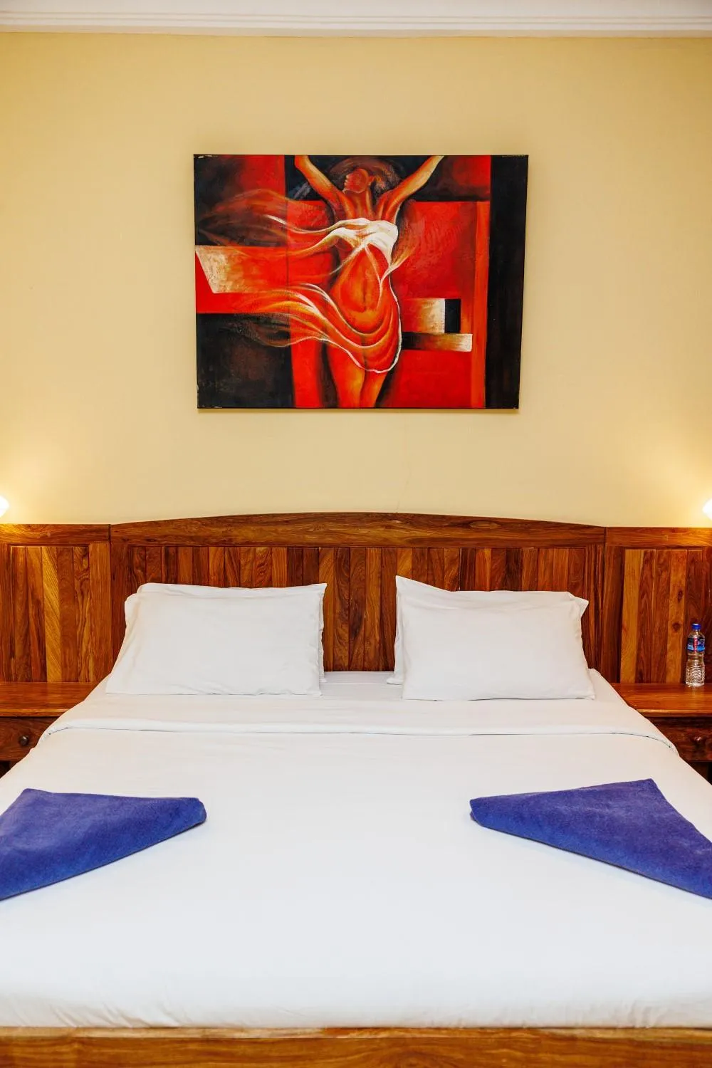 Bedroom, Bed in Senegambia Beach Hotel