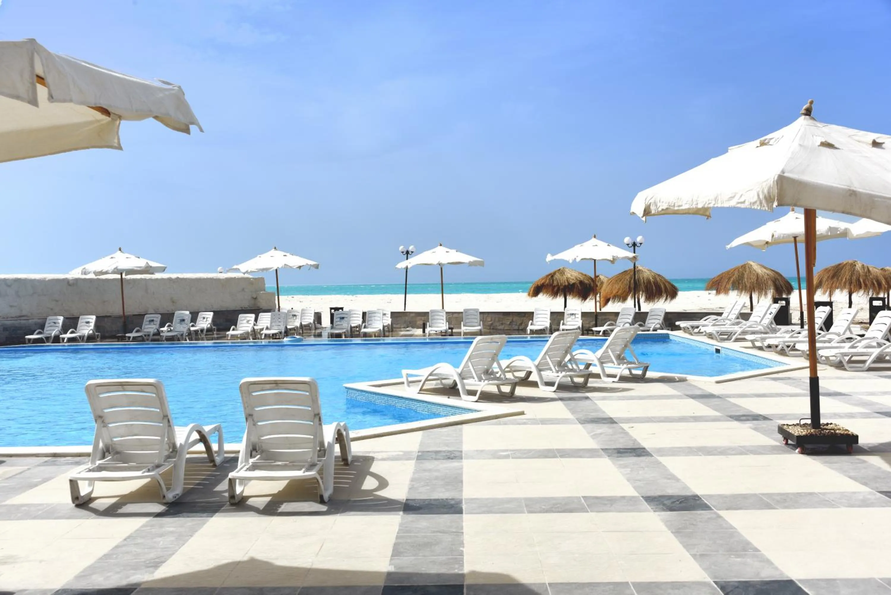 Swimming pool in Hotelux La Playa Alamein
