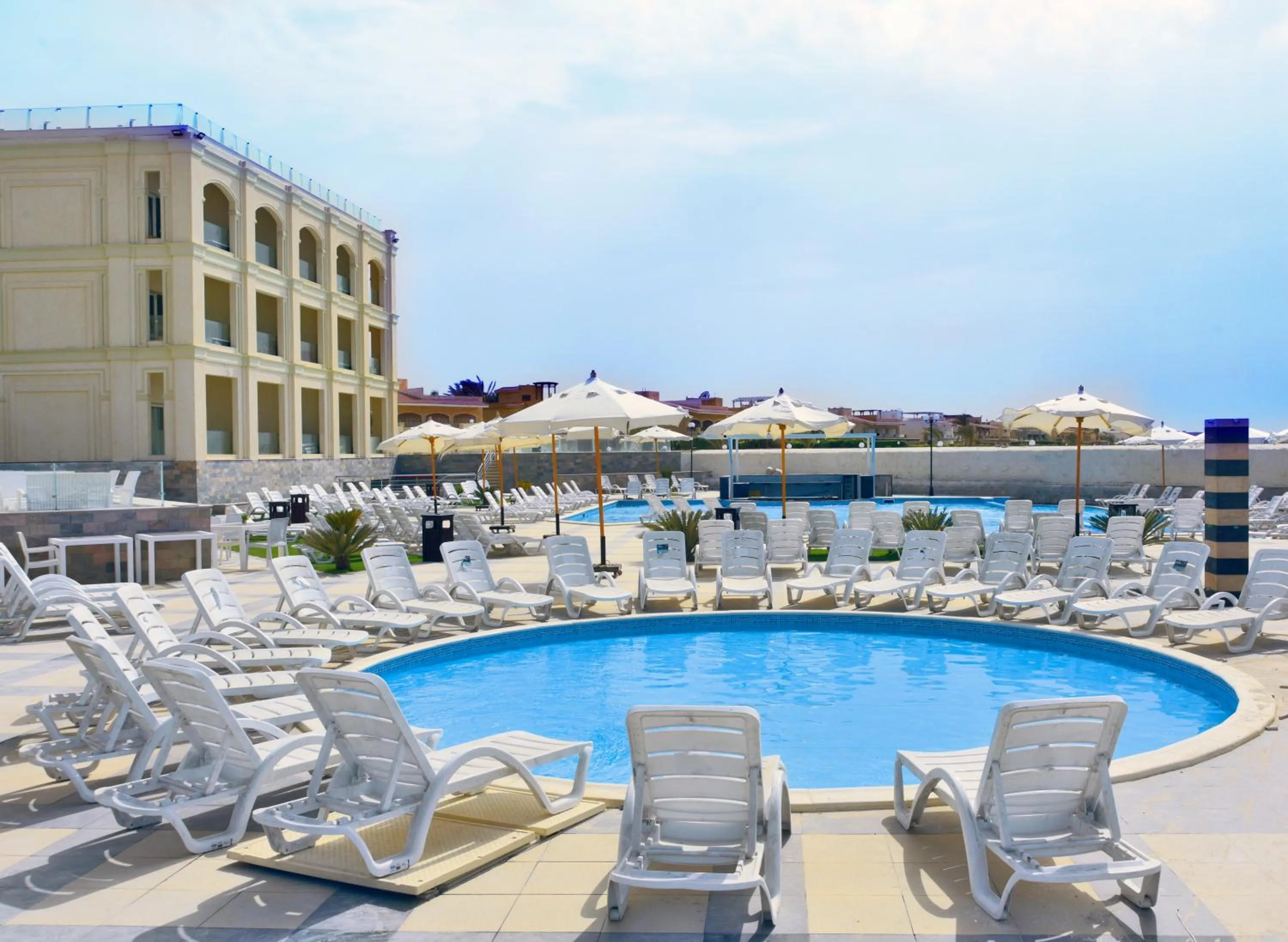 Swimming pool in Hotelux La Playa Alamein