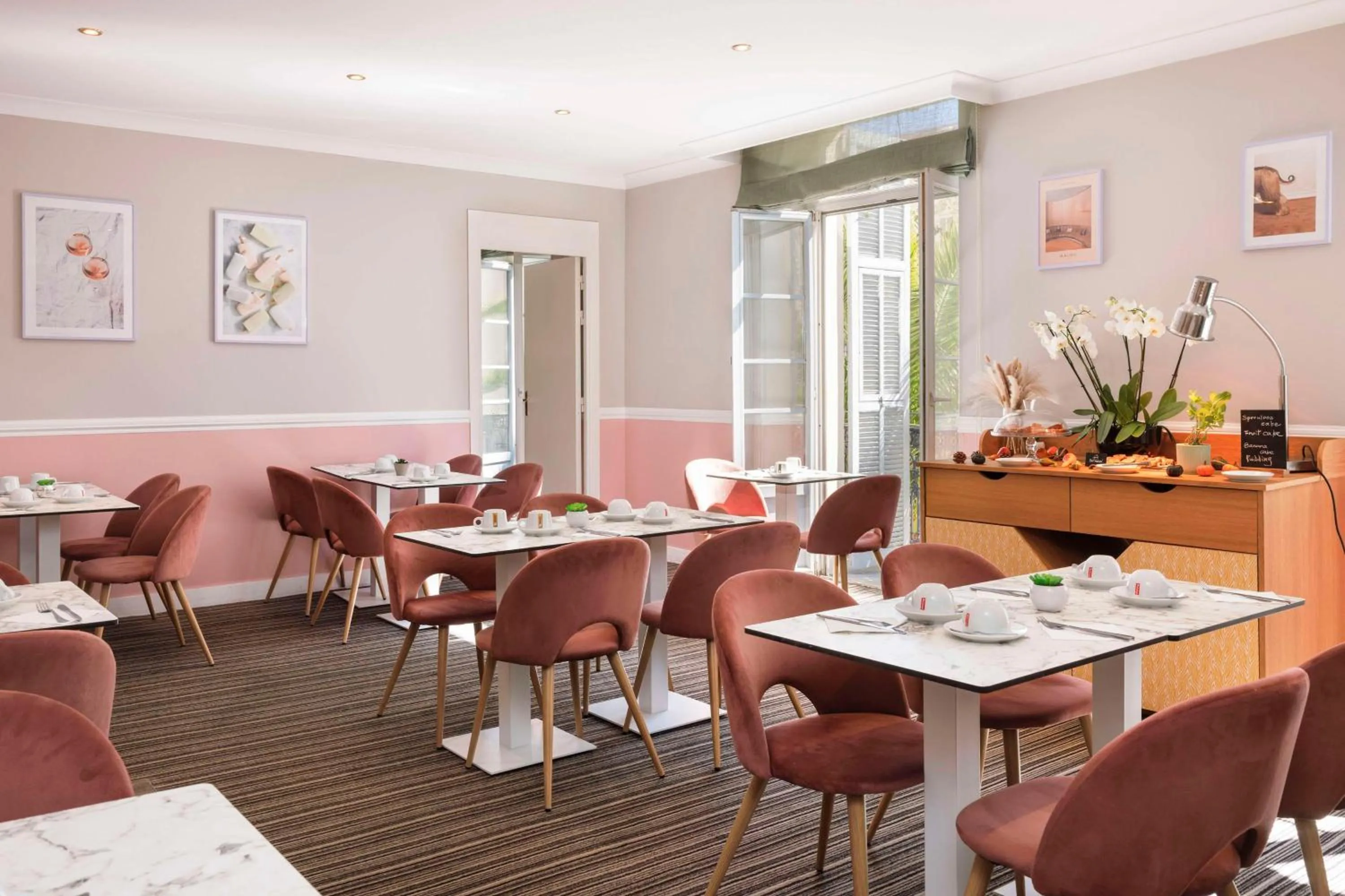 Breakfast in Best Western Hotel Lakmi Nice