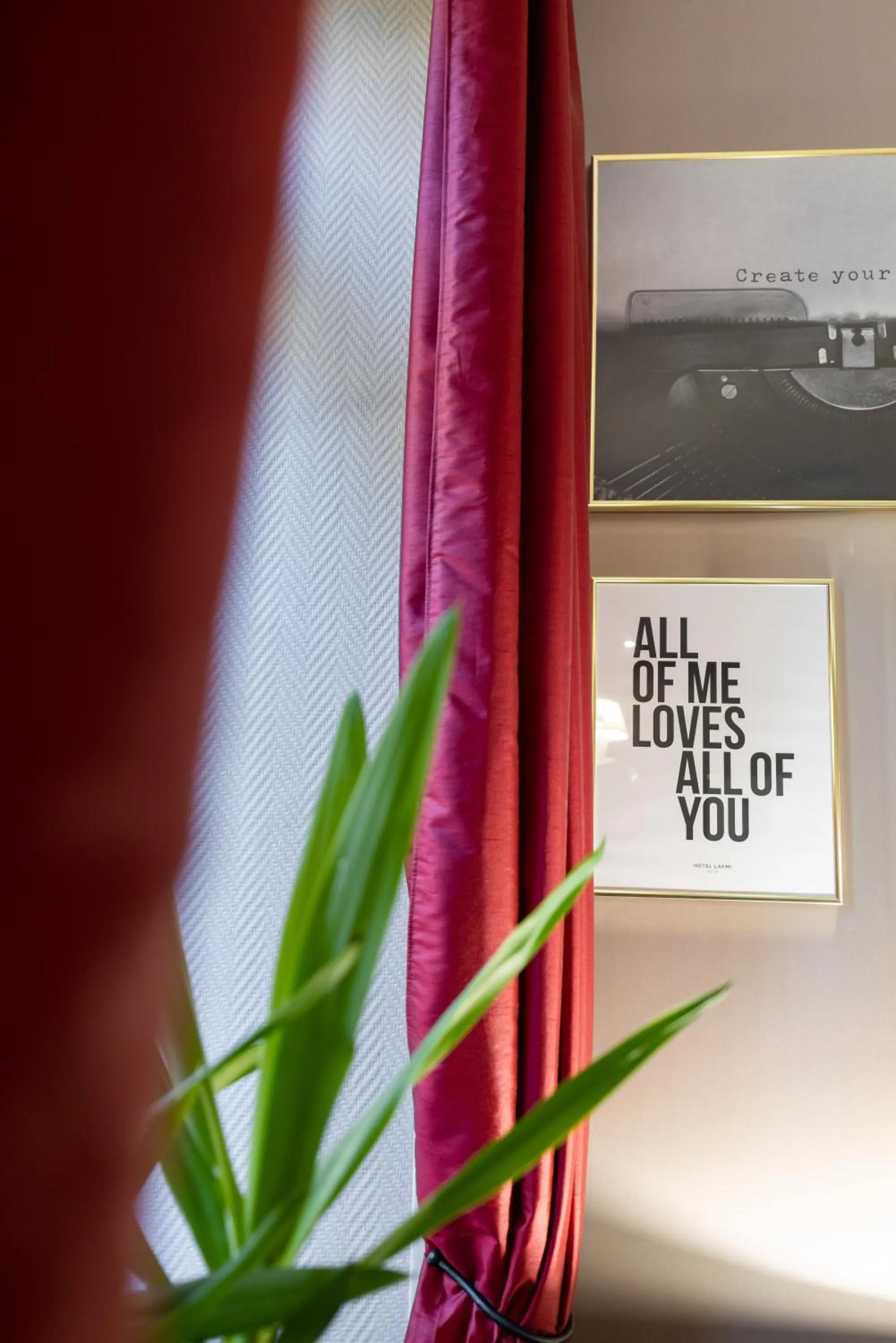 Lounge or bar in Best Western Hotel Lakmi Nice