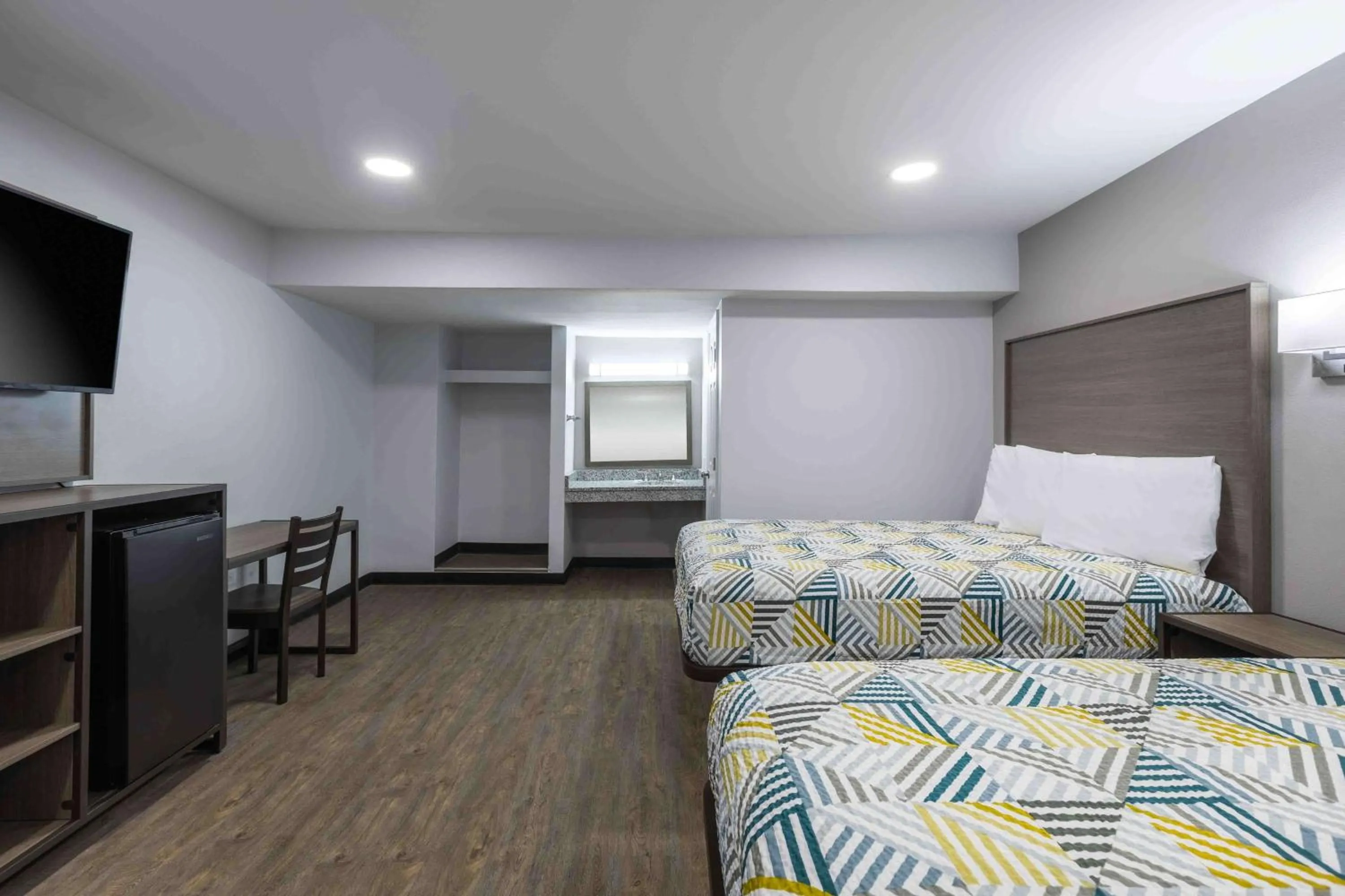 Bedroom, Bed in Motel 6 Hickory NC