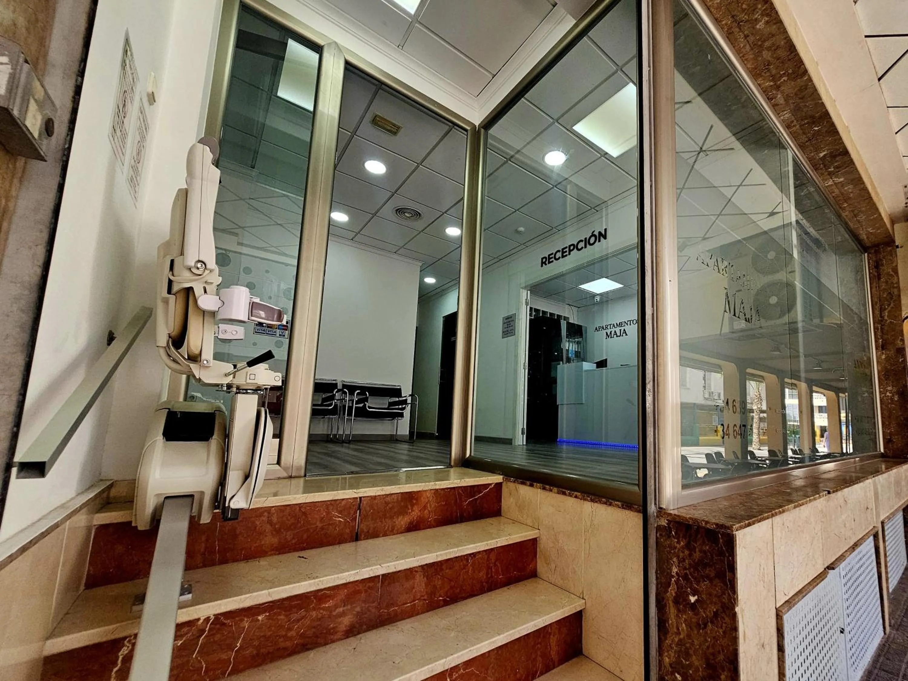 Property building in Hostal Anna Benidorm