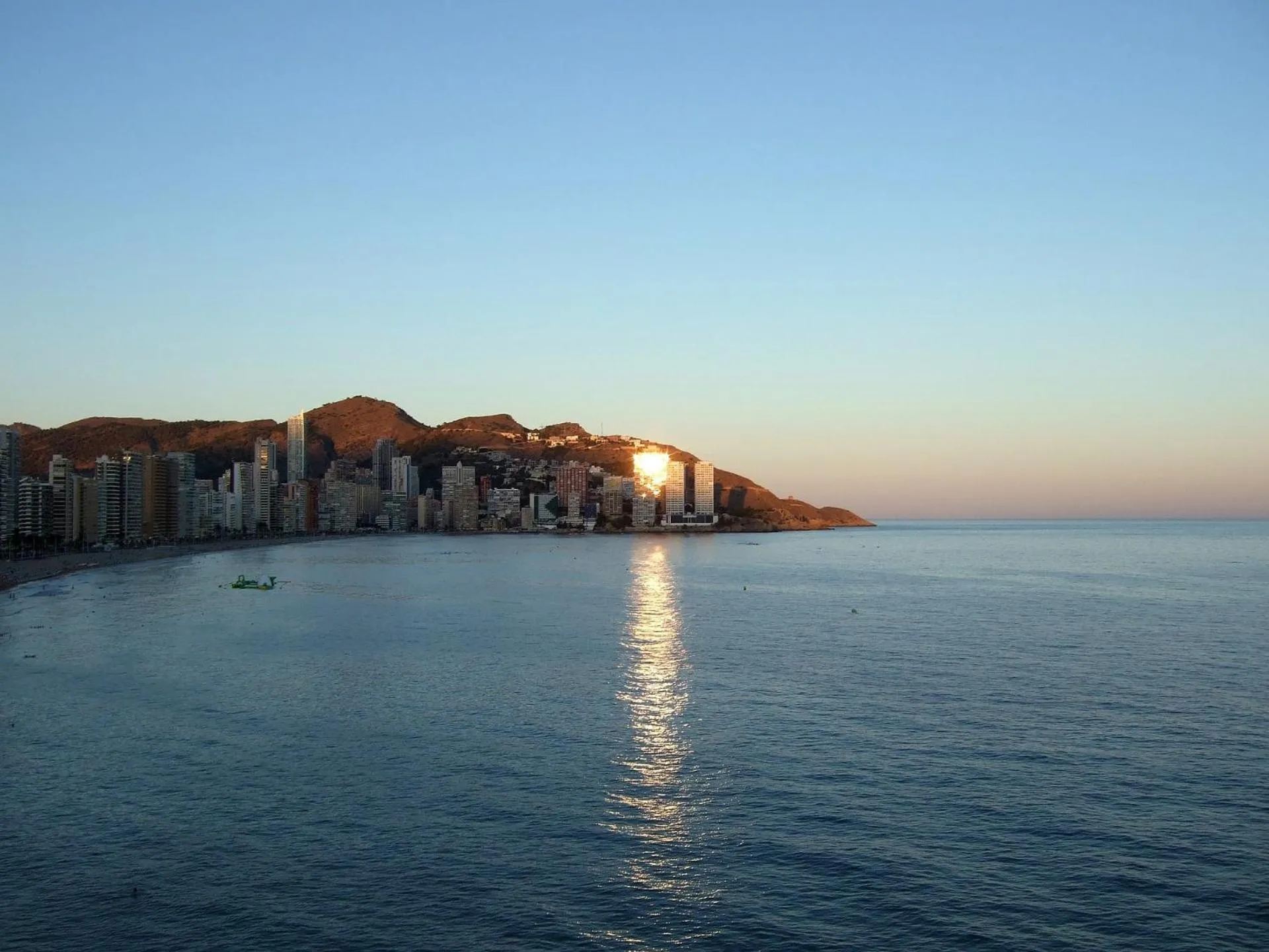 Natural landscape in Hostal Anna Benidorm