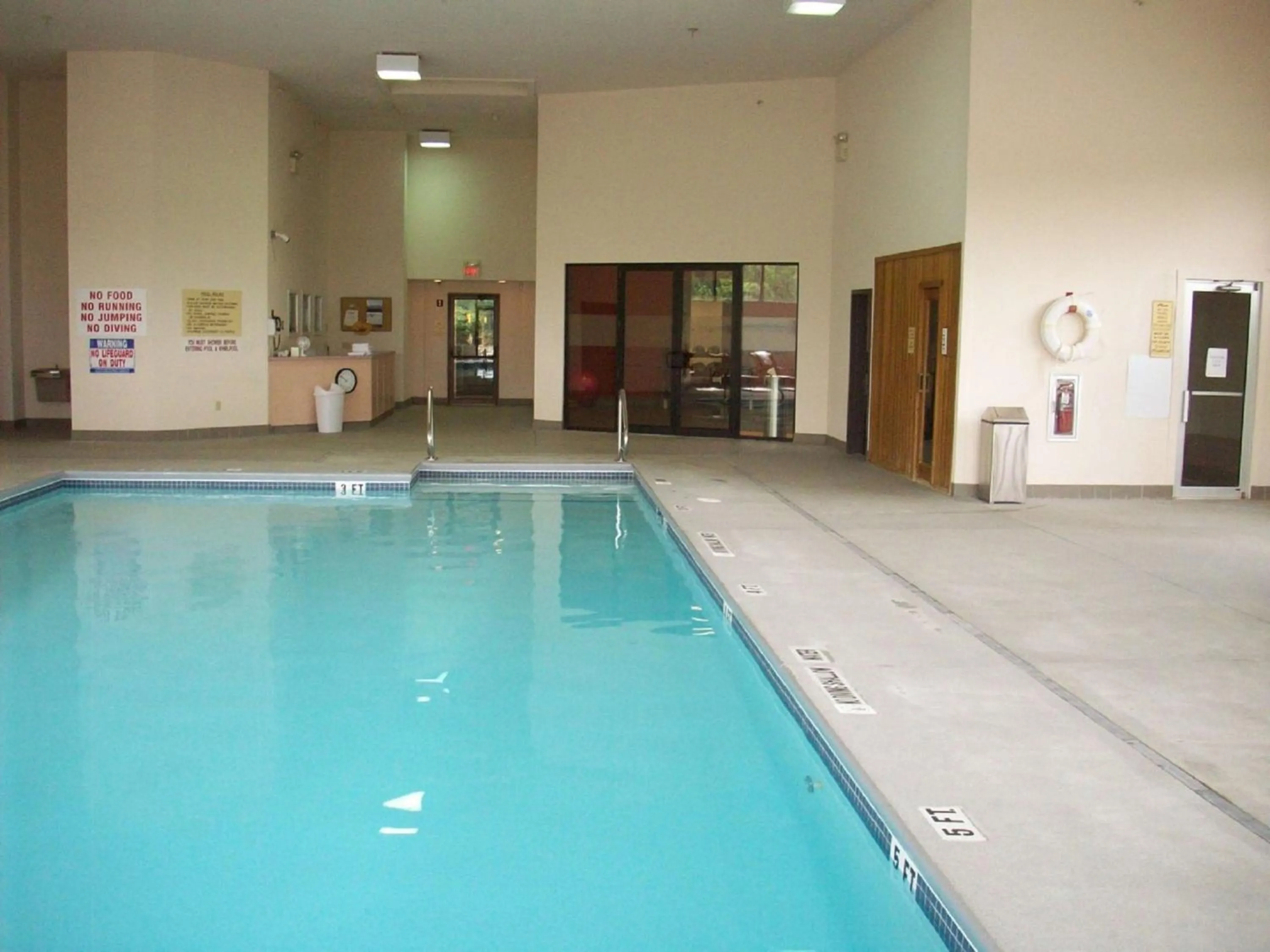 Pool view in Hampton Inn Uniontown