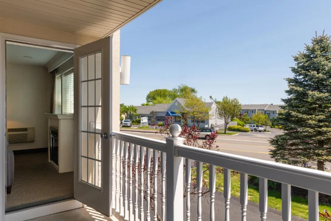Balcony/Terrace in Ogunquit Hotel and Suites