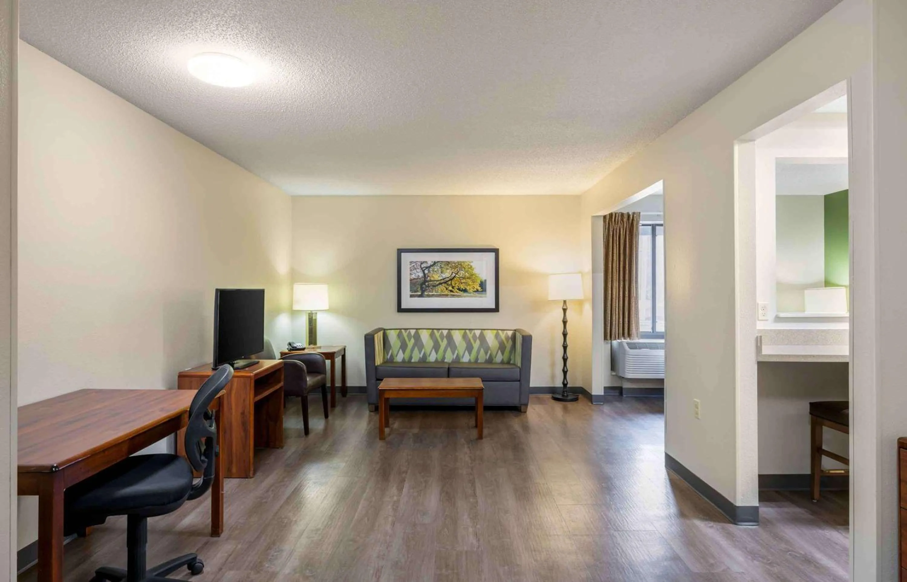 Bedroom in Extended Stay America Suites - Omaha - West