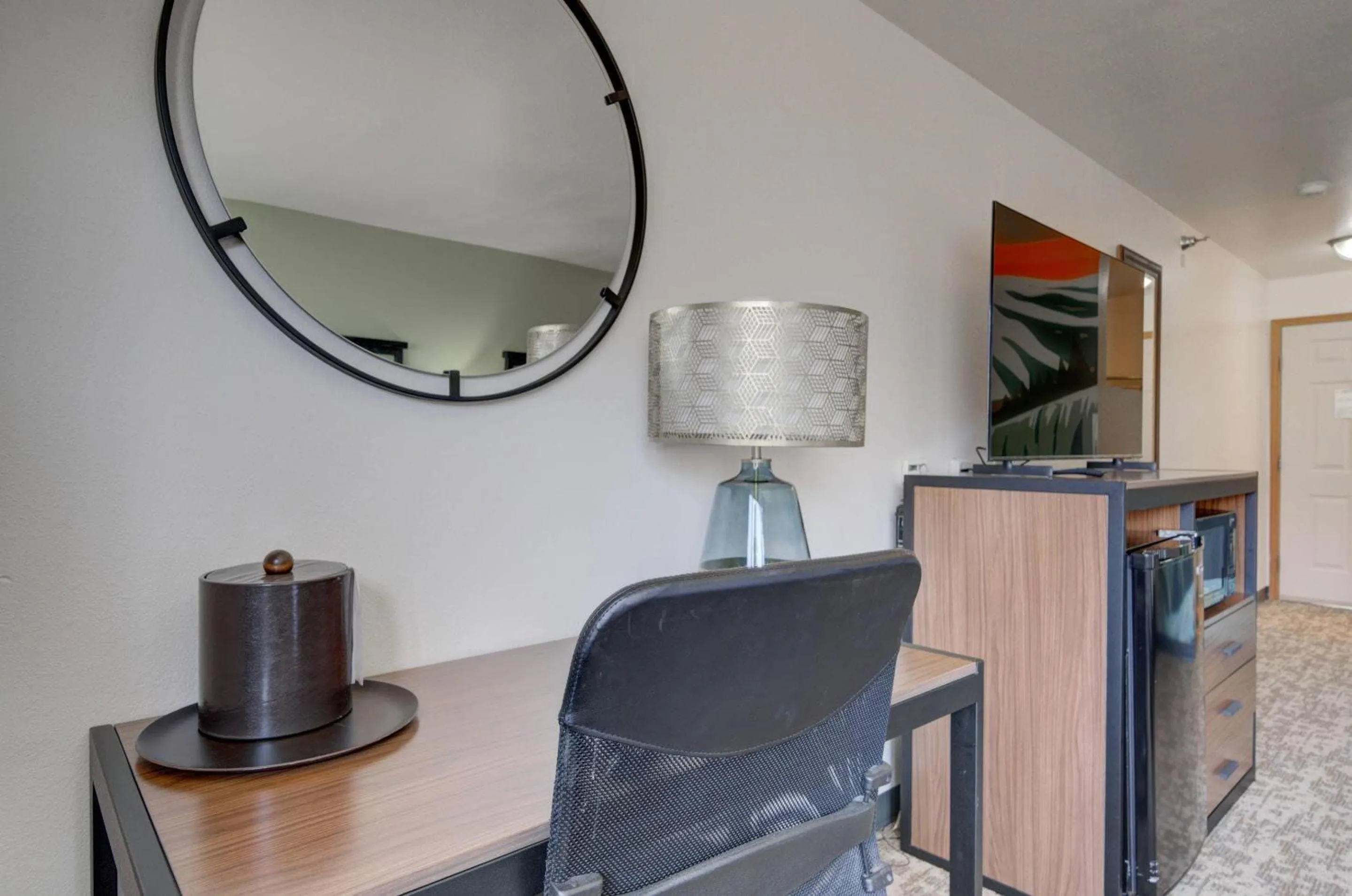 Bedroom in Ridgeline Hotel at Yellowstone, an Ascend Collection Hotel