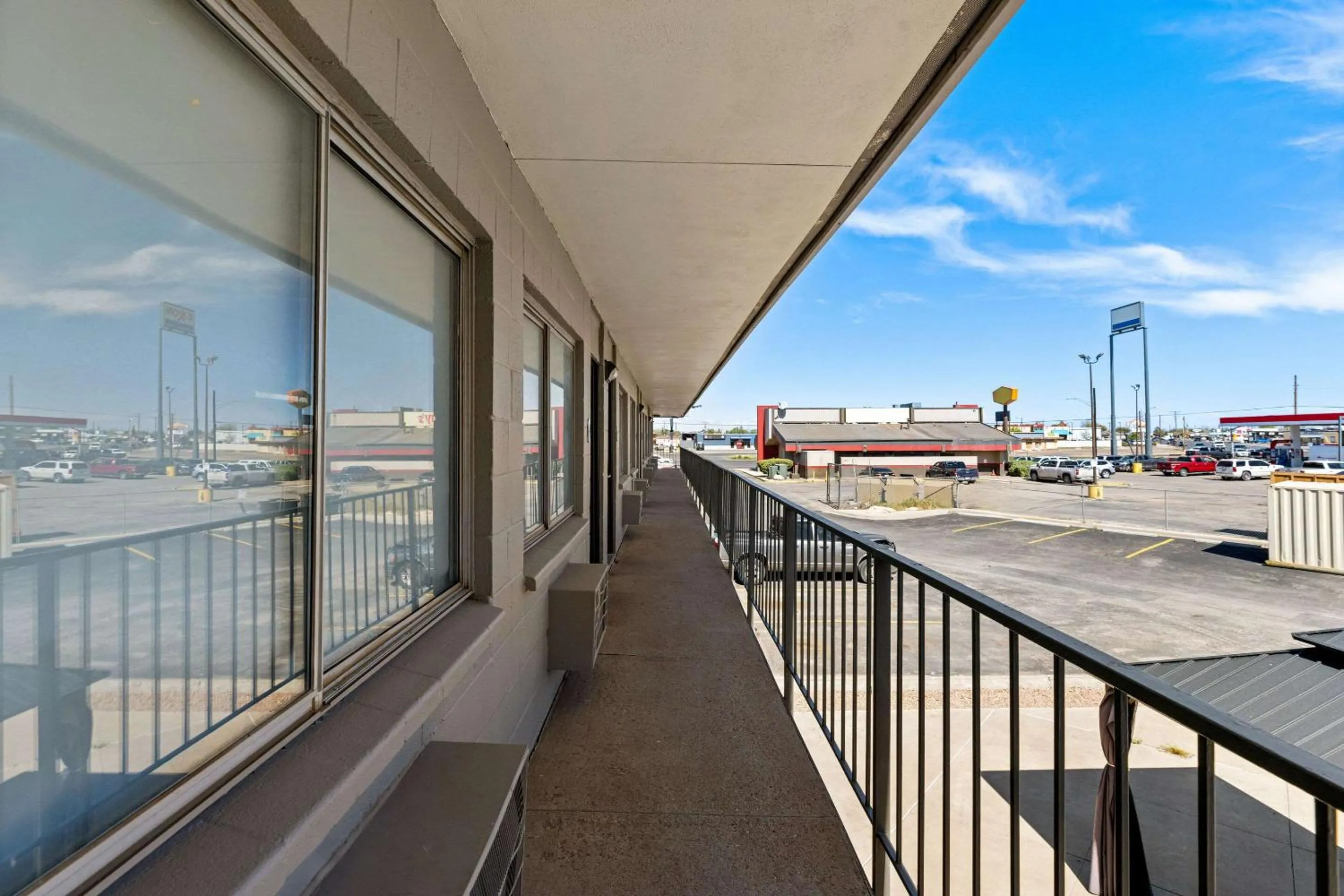 Property building in Rodeway Inn Midland South