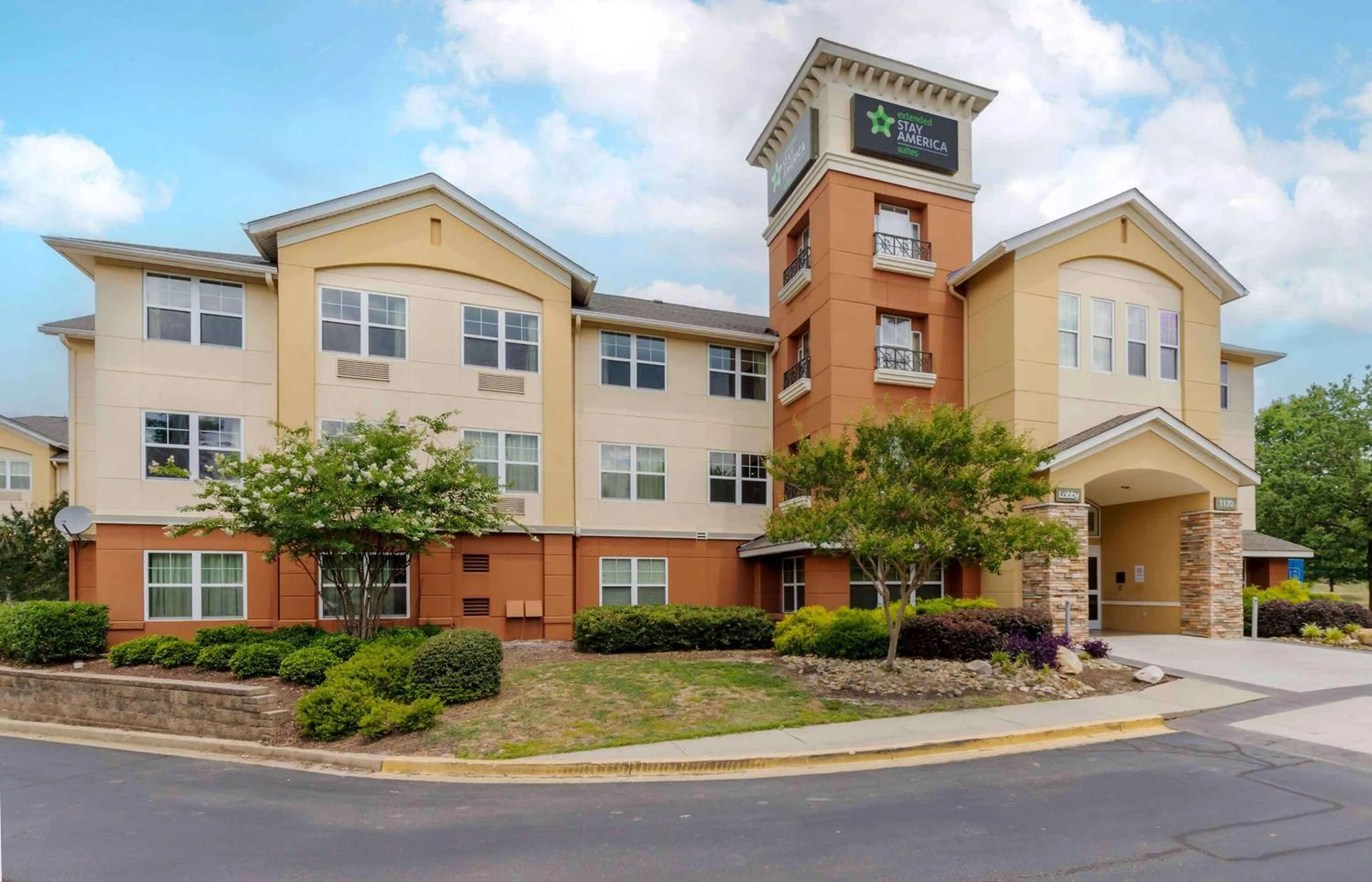 Property building in Extended Stay America Suites - Columbia - Northwest Harbison