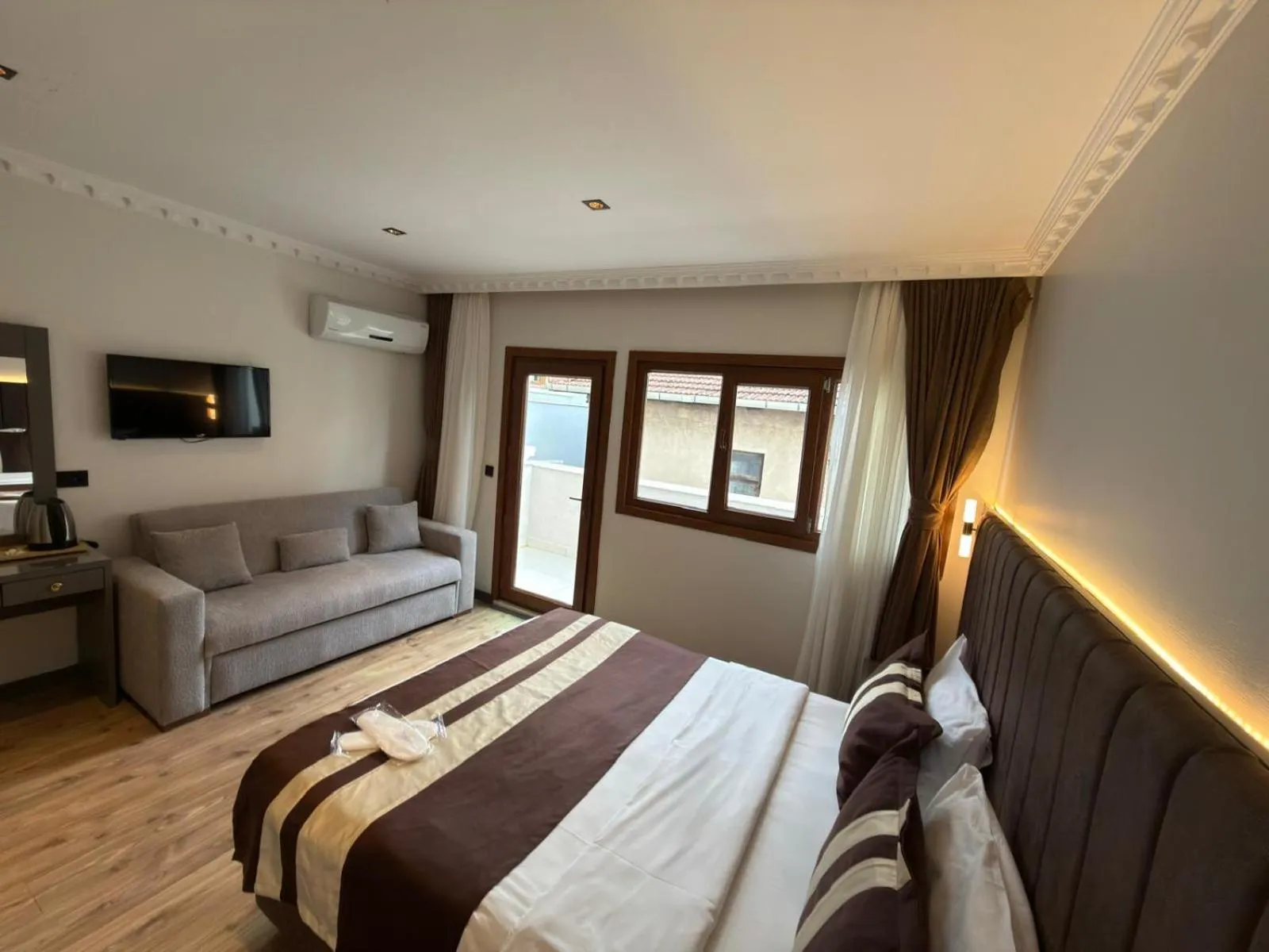 Bedroom, Bed in The PeraPort Hotel