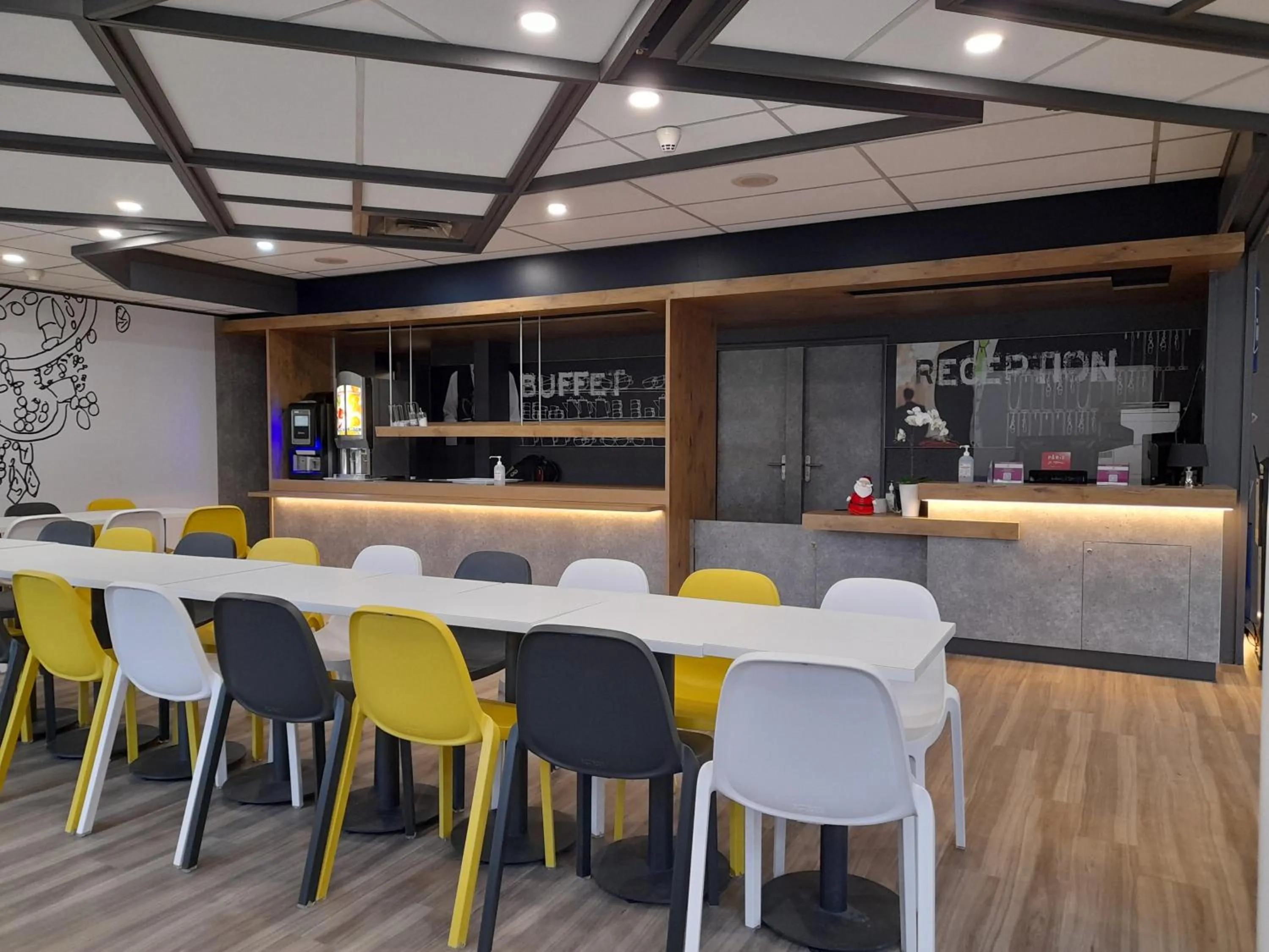 Lobby or reception in Ibis Budget Fresnes Orly