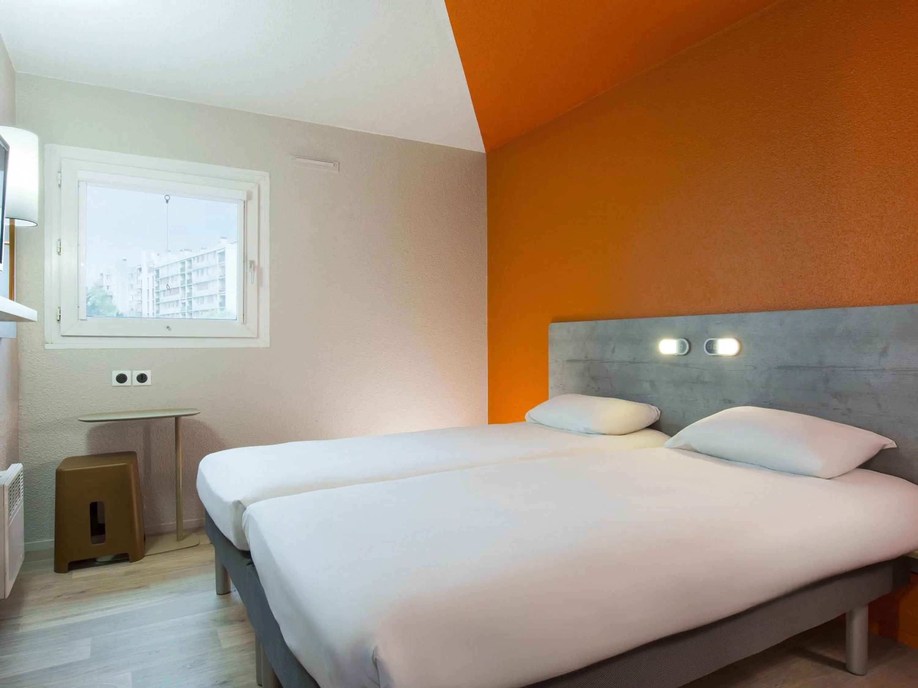 Bedroom, Bed in Ibis Budget Fresnes Orly
