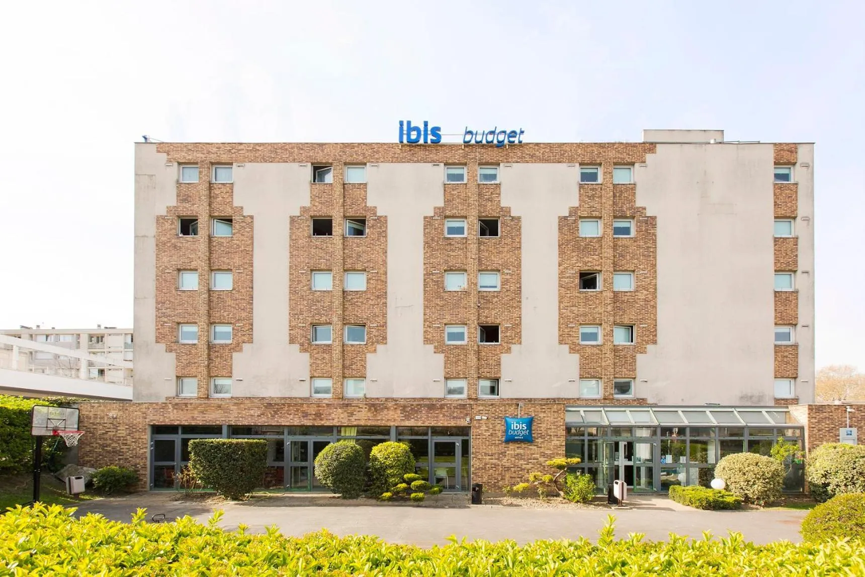 Property building in Ibis Budget Fresnes Orly