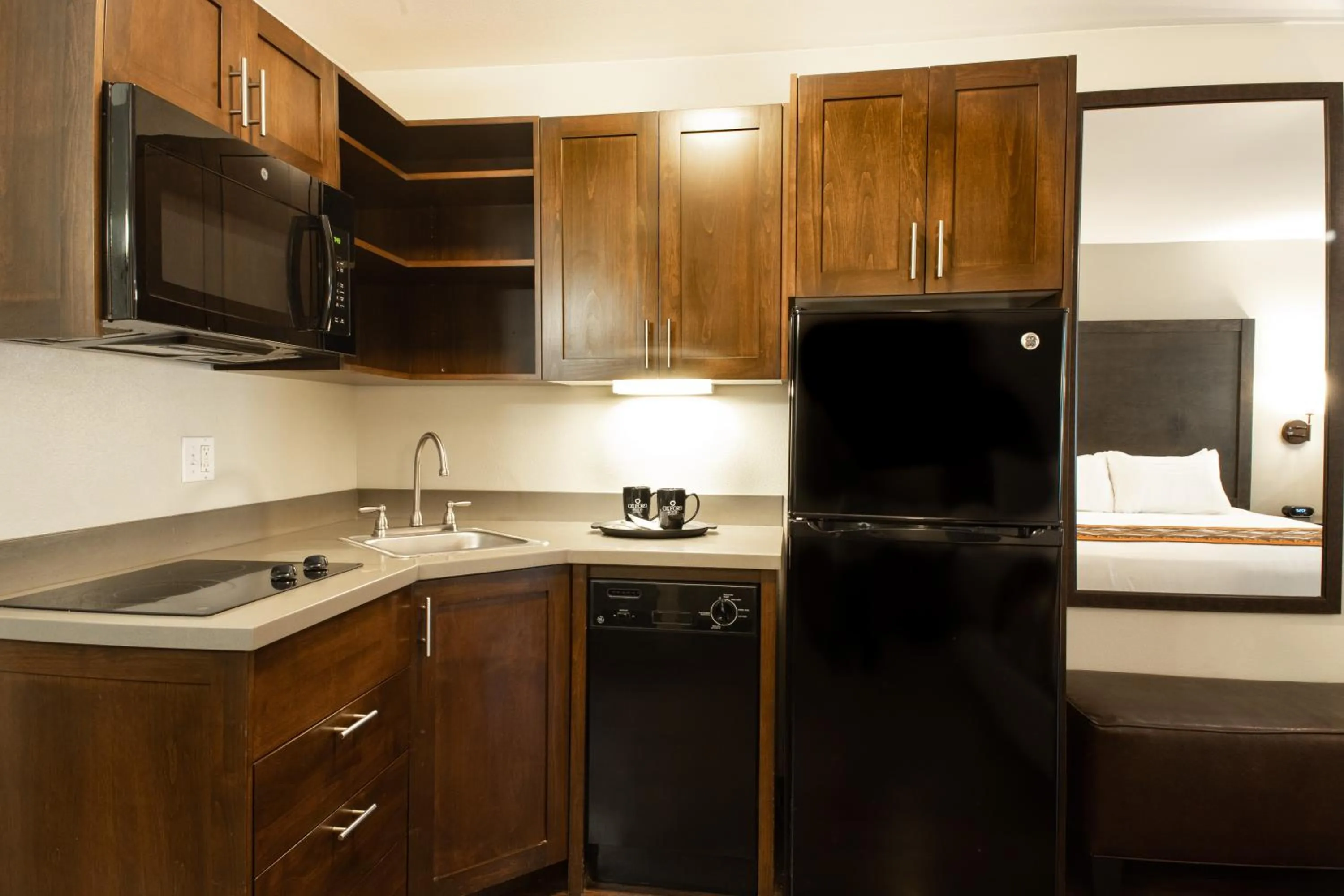 Kitchen or kitchenette in Oxford Suites Pendleton