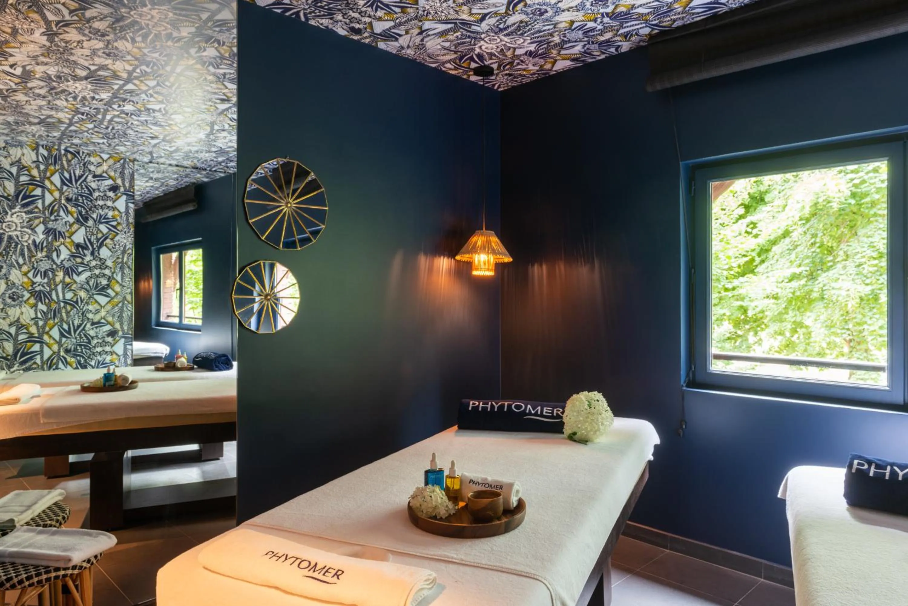 Spa and wellness centre/facilities in Les Etangs de Corot