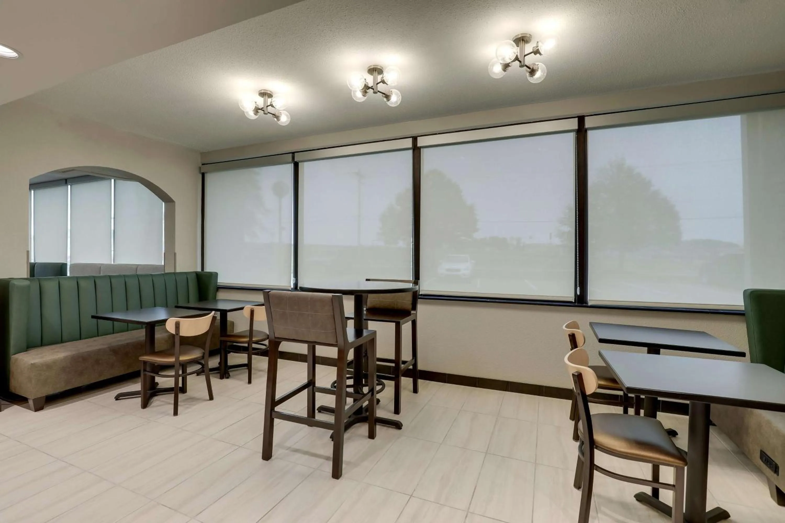 Breakfast in Drury Inn & Suites Cape Girardeau