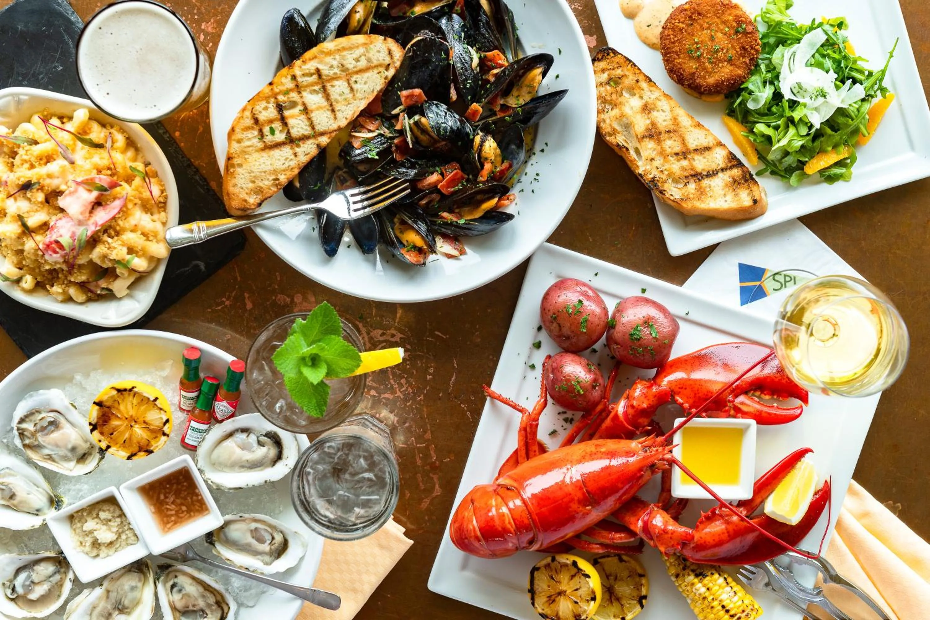 Meals in Spruce Point Inn Resort and Spa