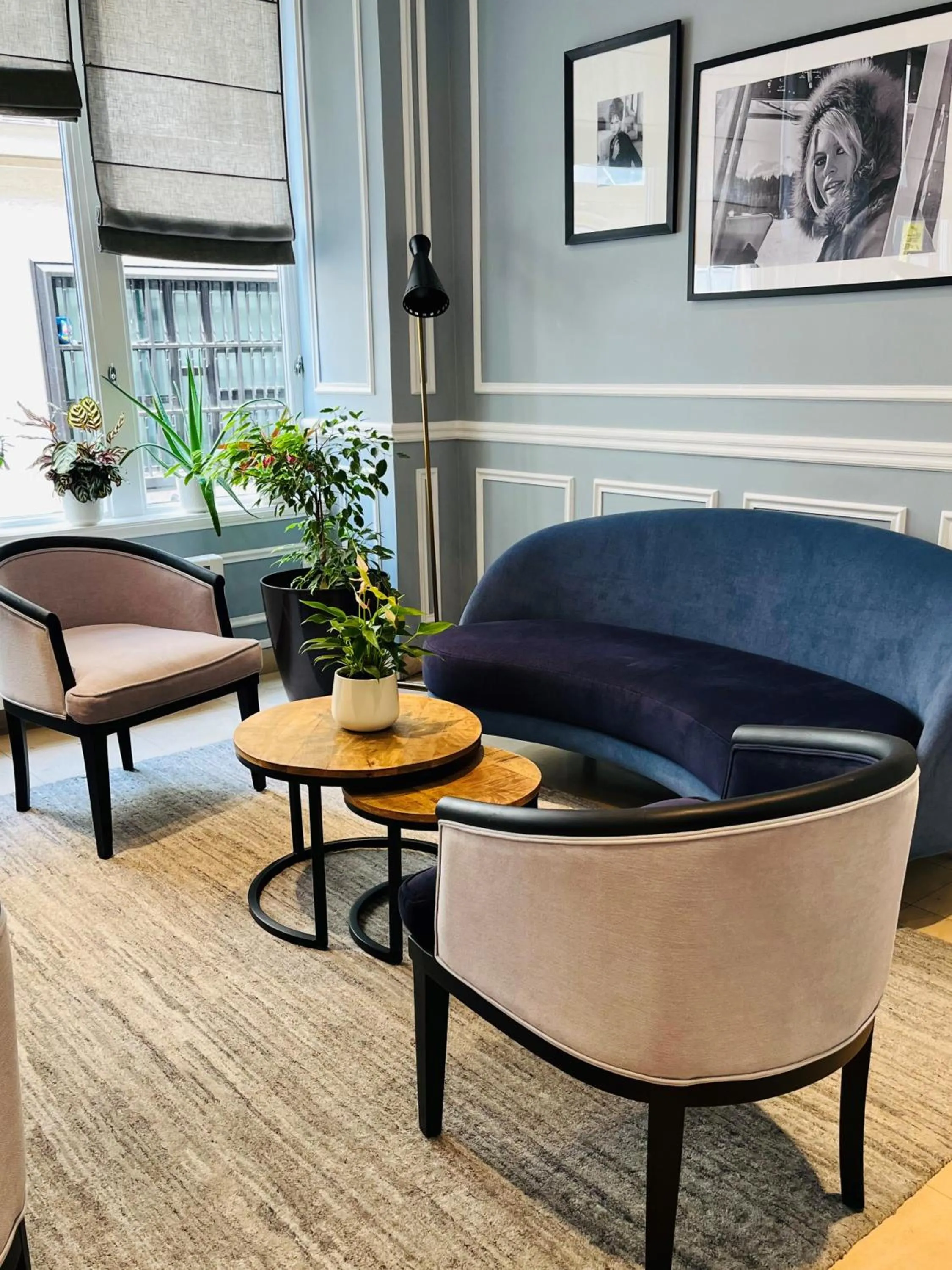 Living room in Hôtel Central Saint Germain