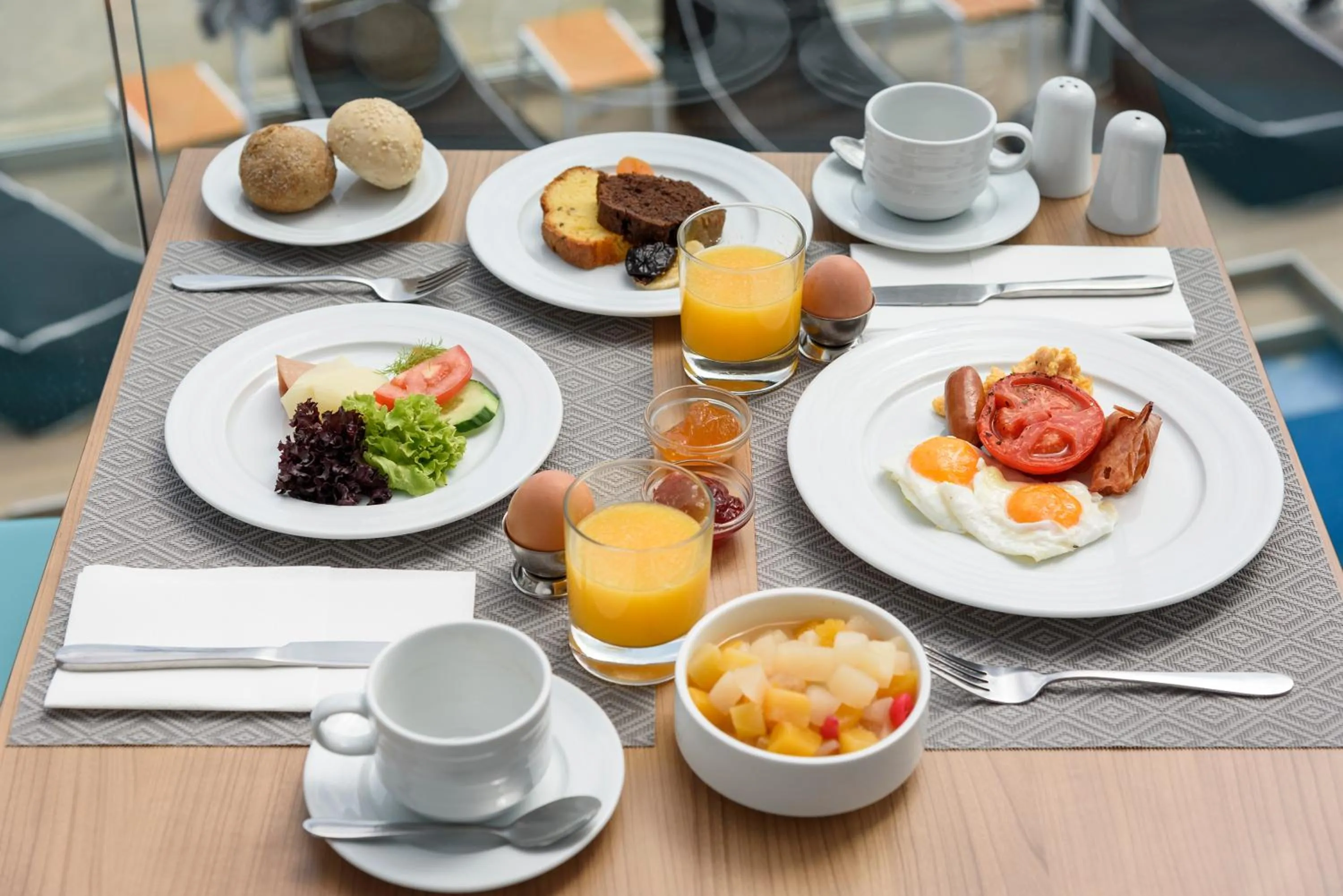 Buffet breakfast in Mare Boutique