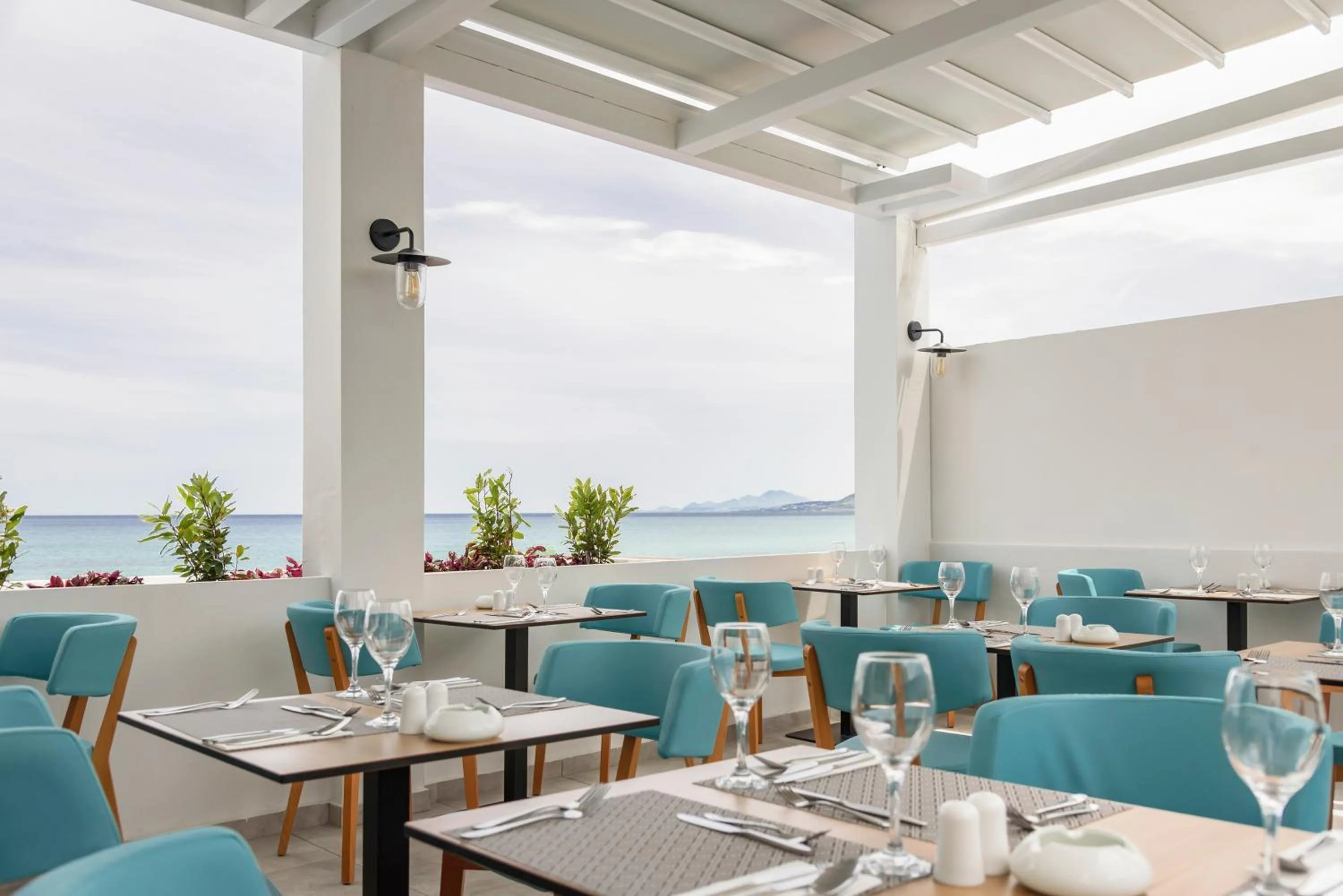 Restaurant/places to eat in Mare Boutique