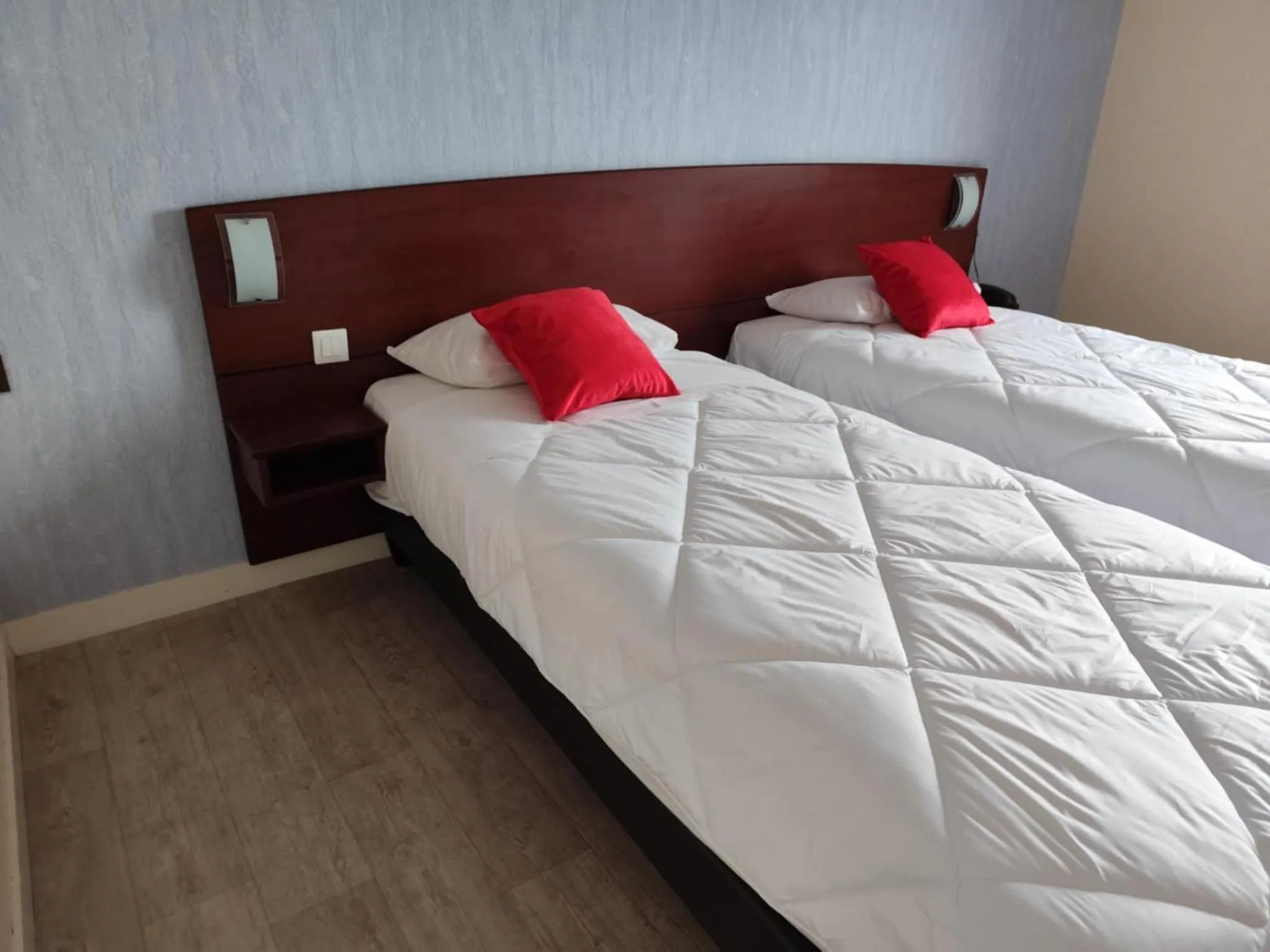 Bedroom, Bed in Hôtel Saint Jacques