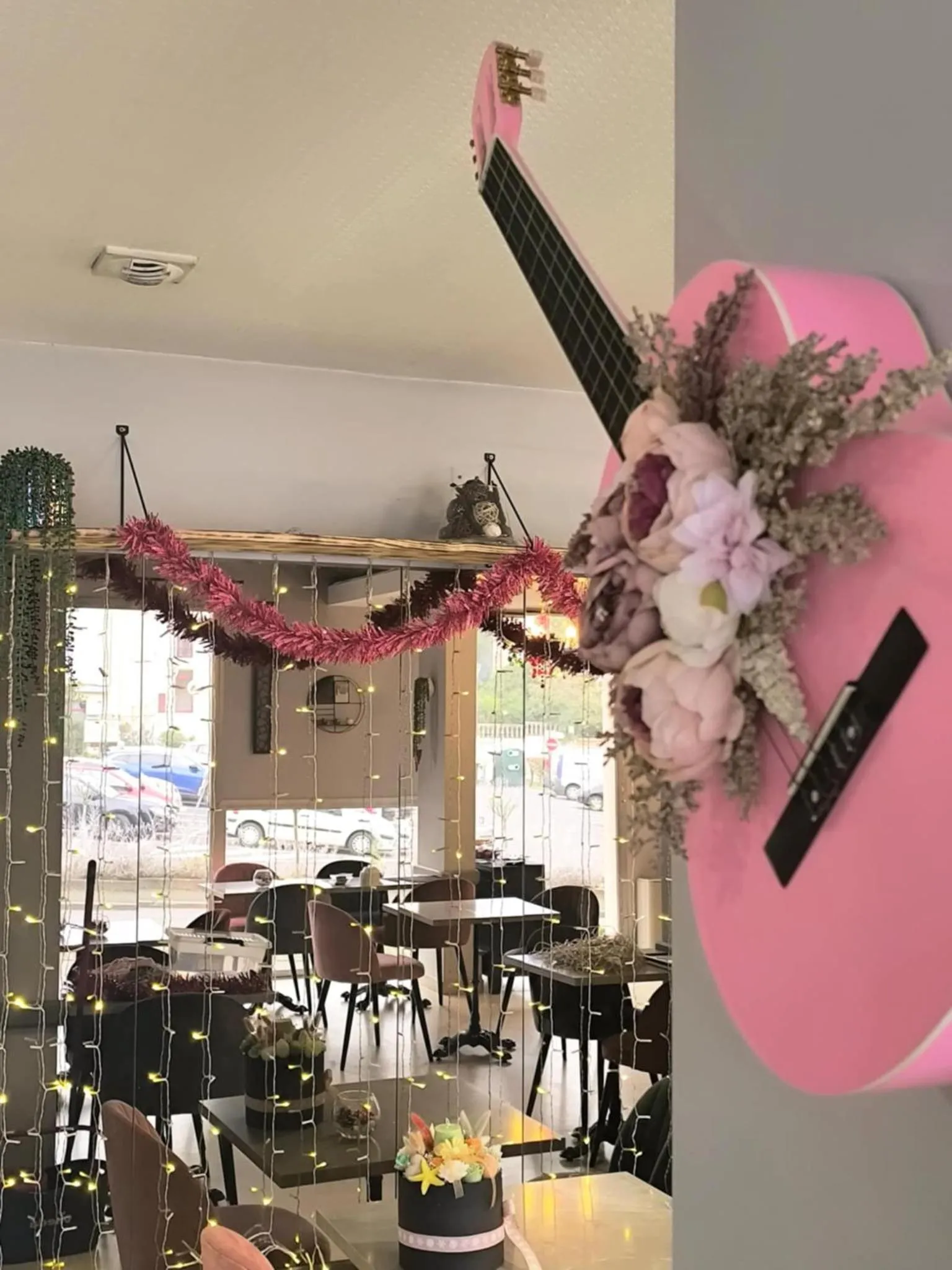 Decorative detail in Hôtel Saint Jacques