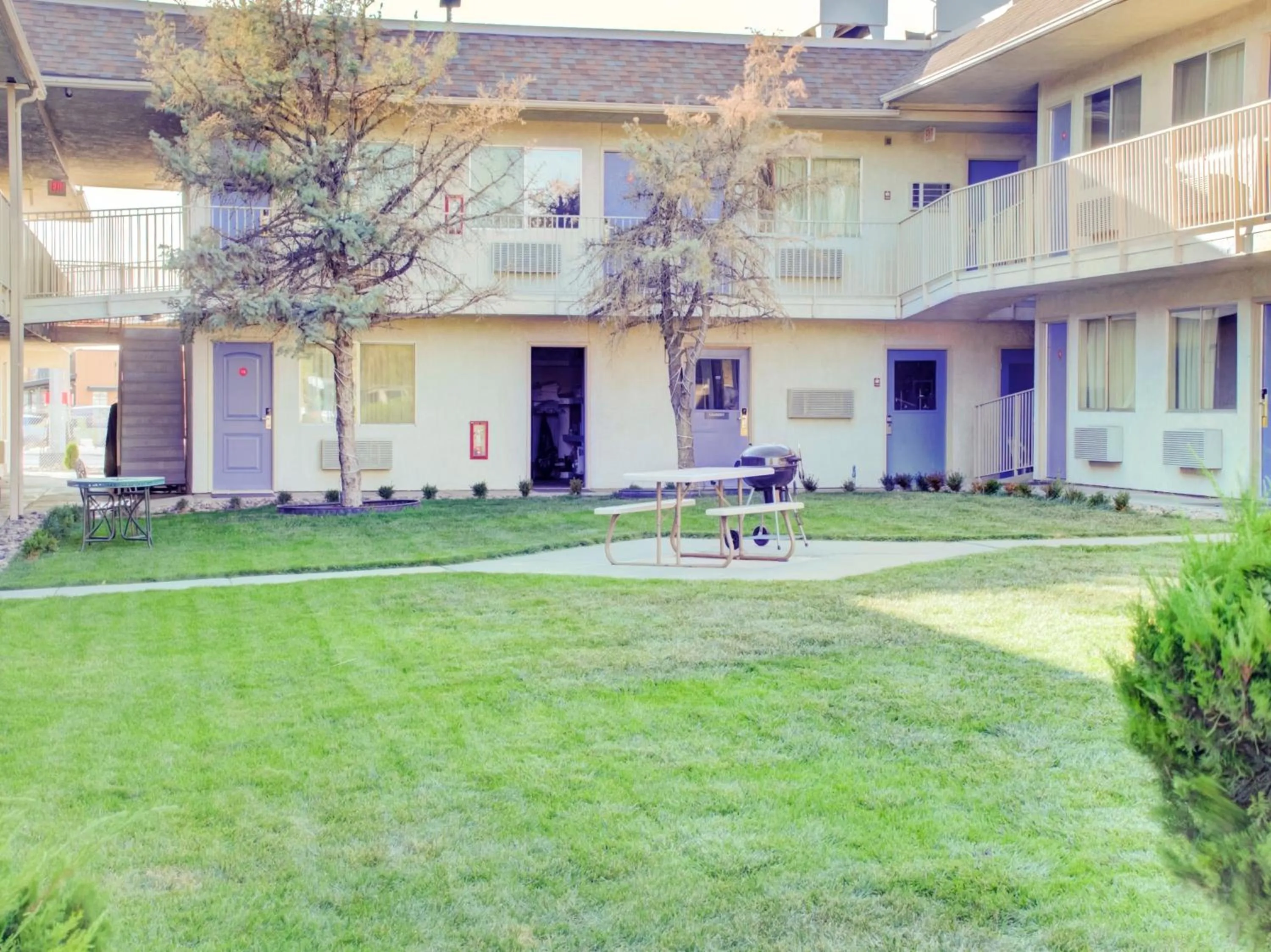 Facade/entrance in Travelodge by Wyndham Miles City