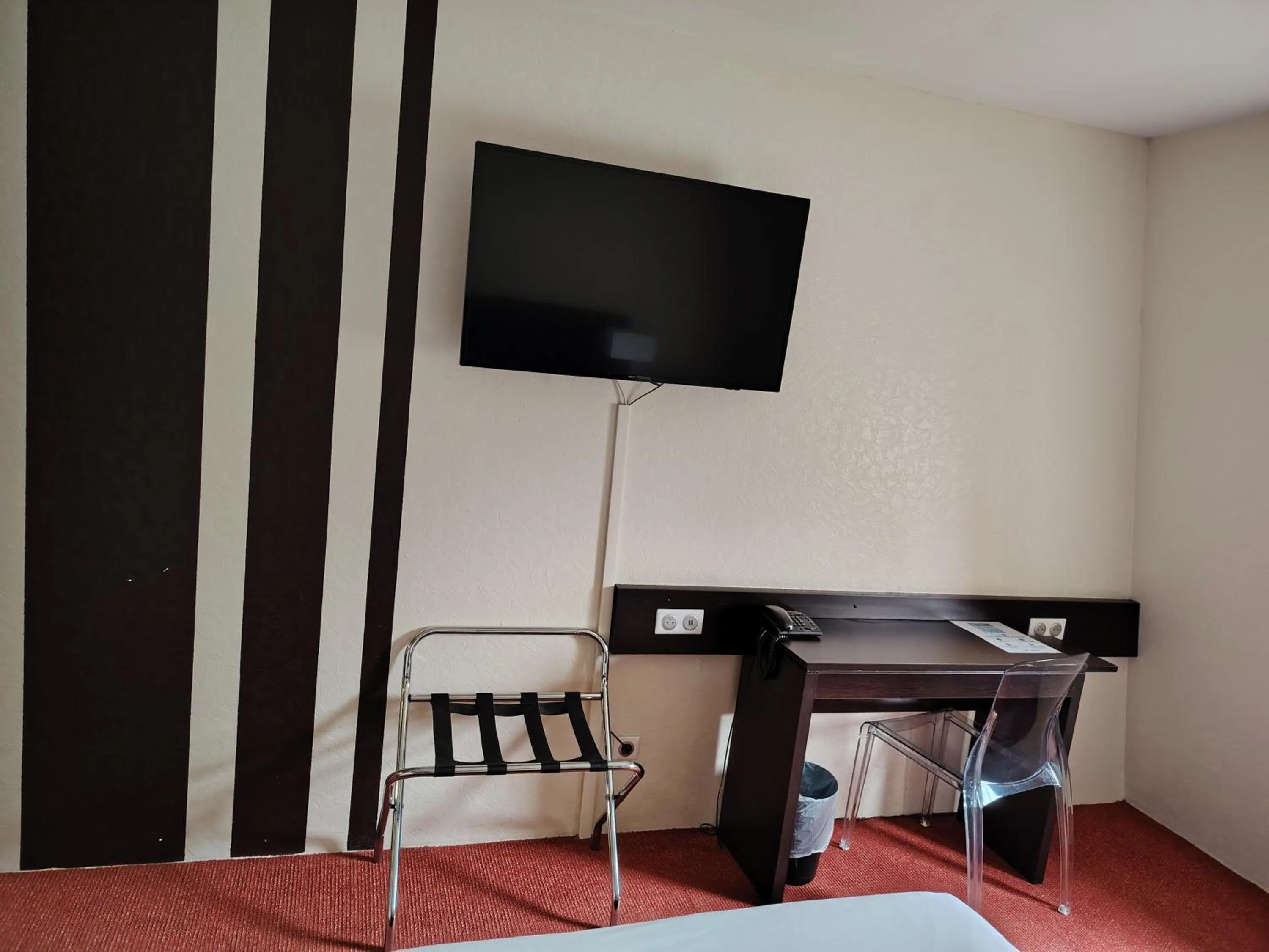 TV and multimedia in Kyriad Laon