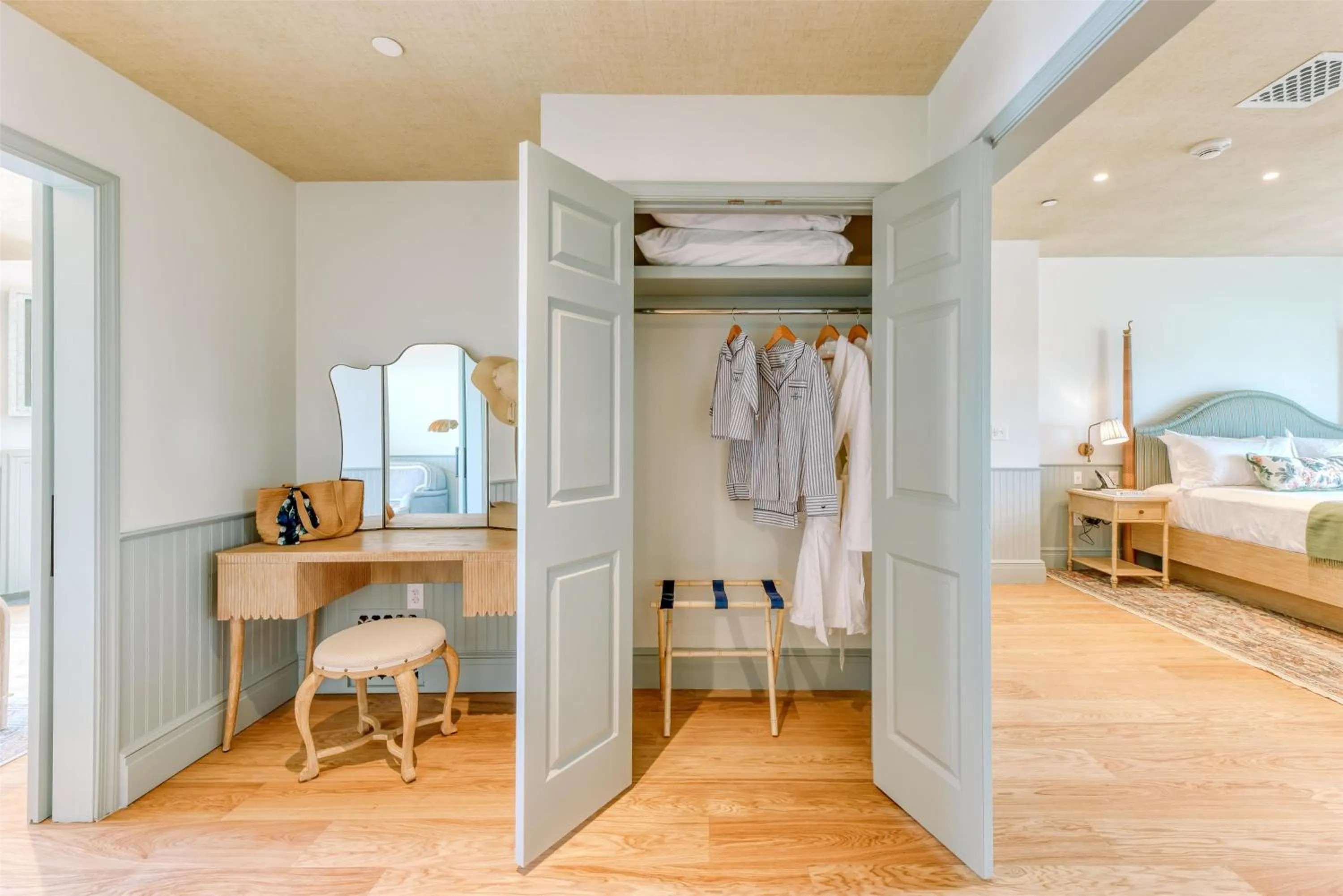 Other, Bed in The Sanderling