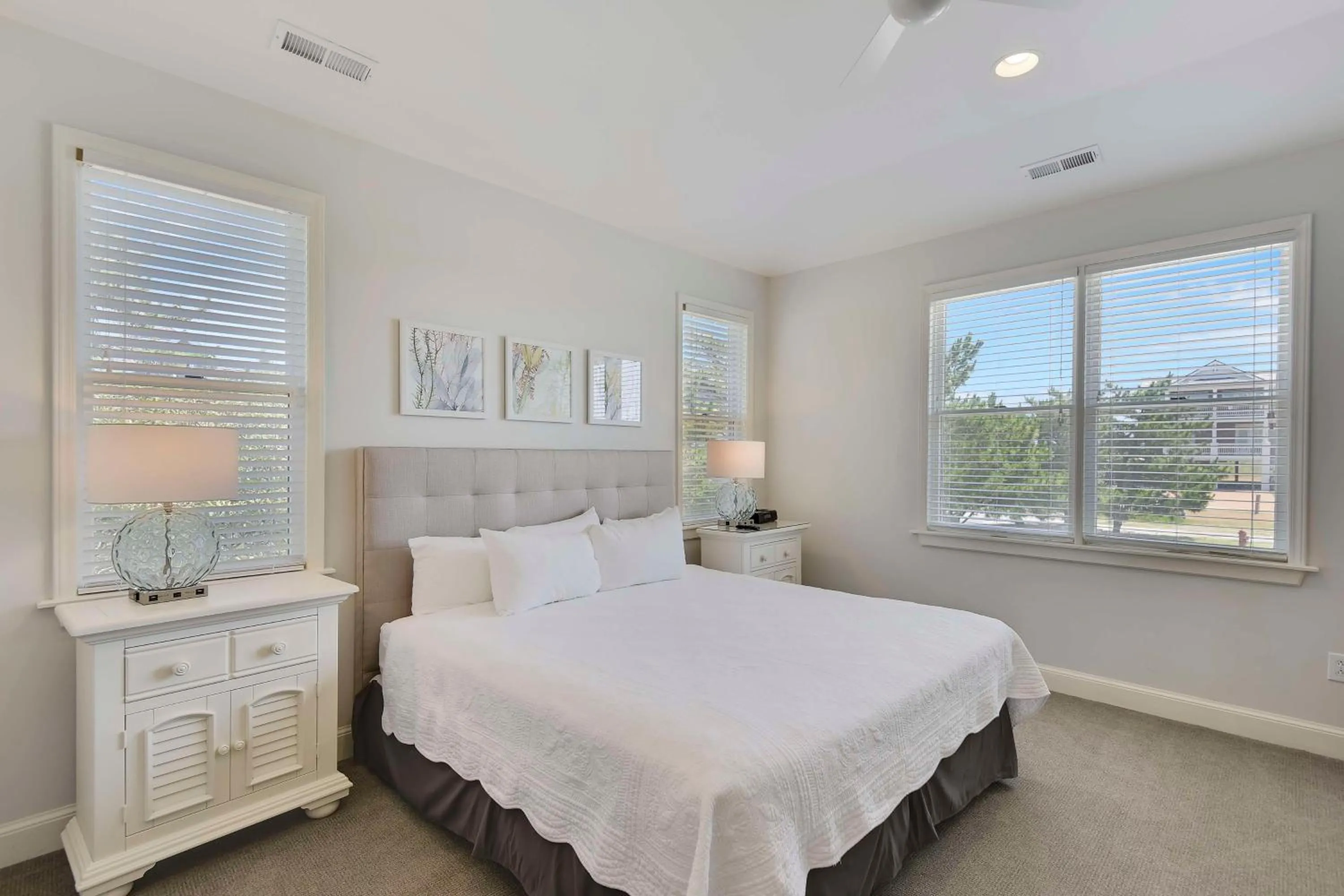 Bedroom, Bed in The Sanderling