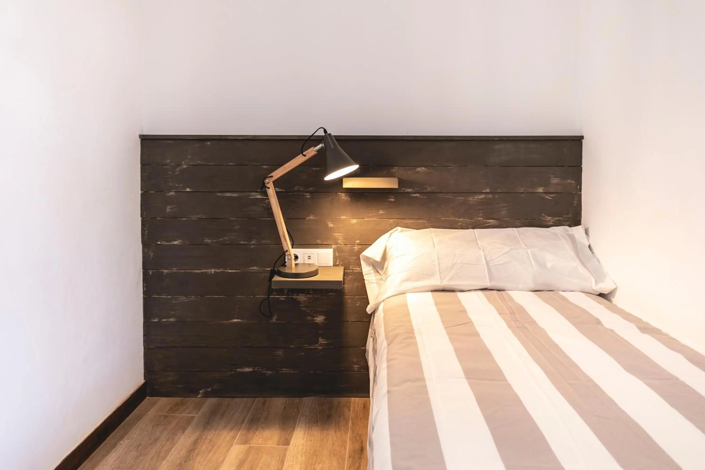 Bed in Bravissimo Rambla Eiffel Bridge 1