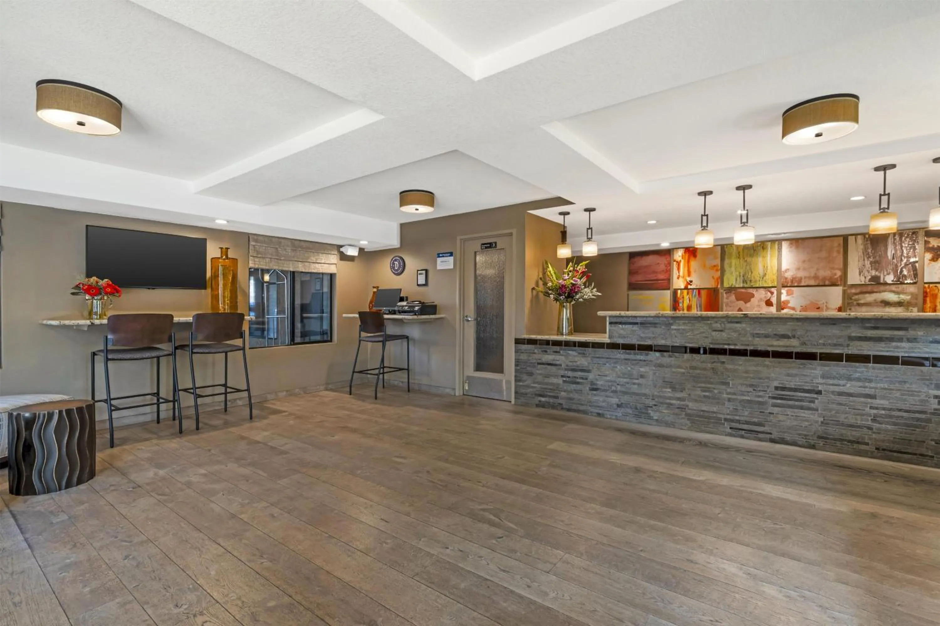 Lobby or reception in Best Western Plus Anaheim Inn