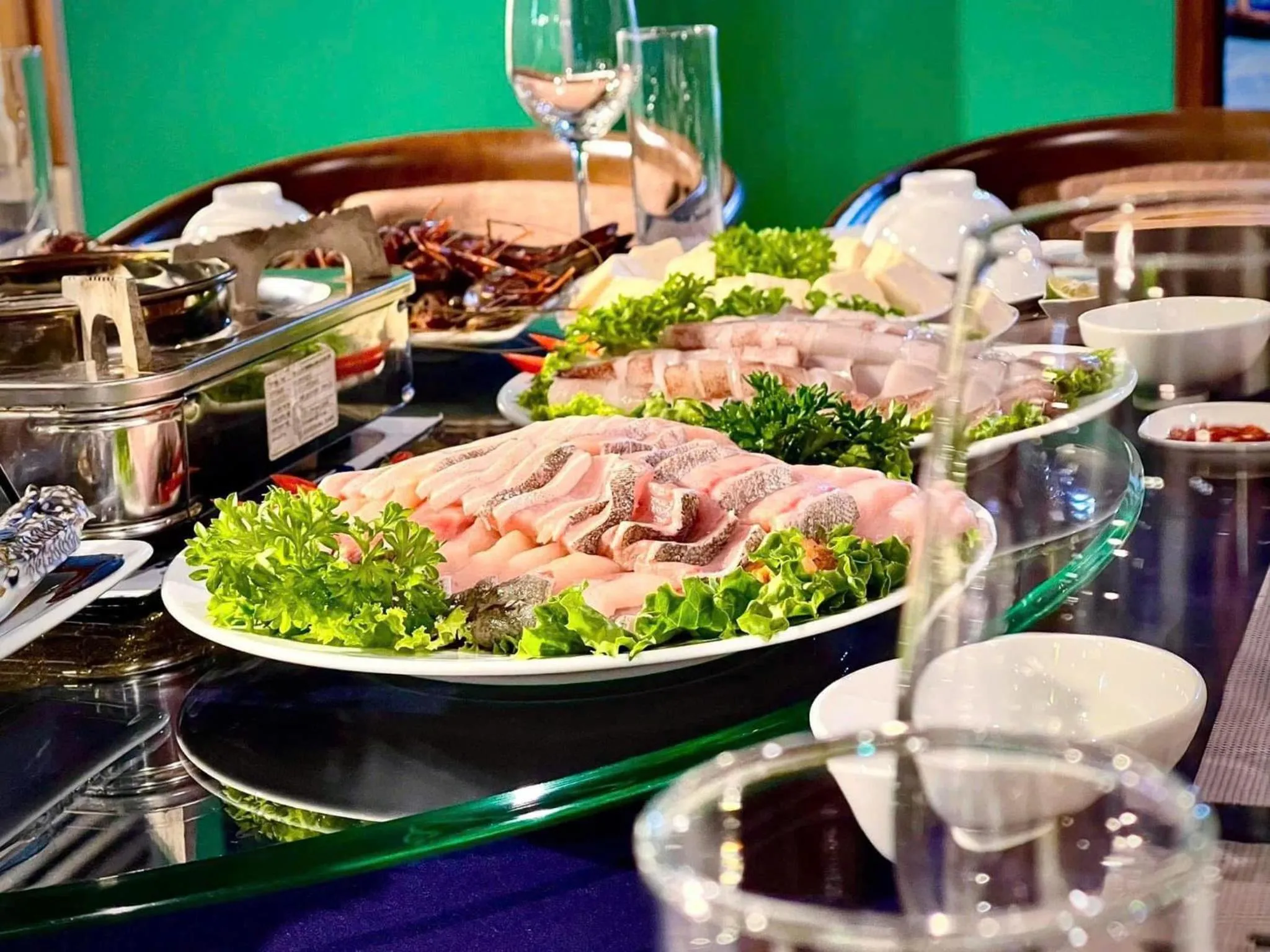 Dinner in Cat Ba Paradise Hotel - Sky Bar & Massage