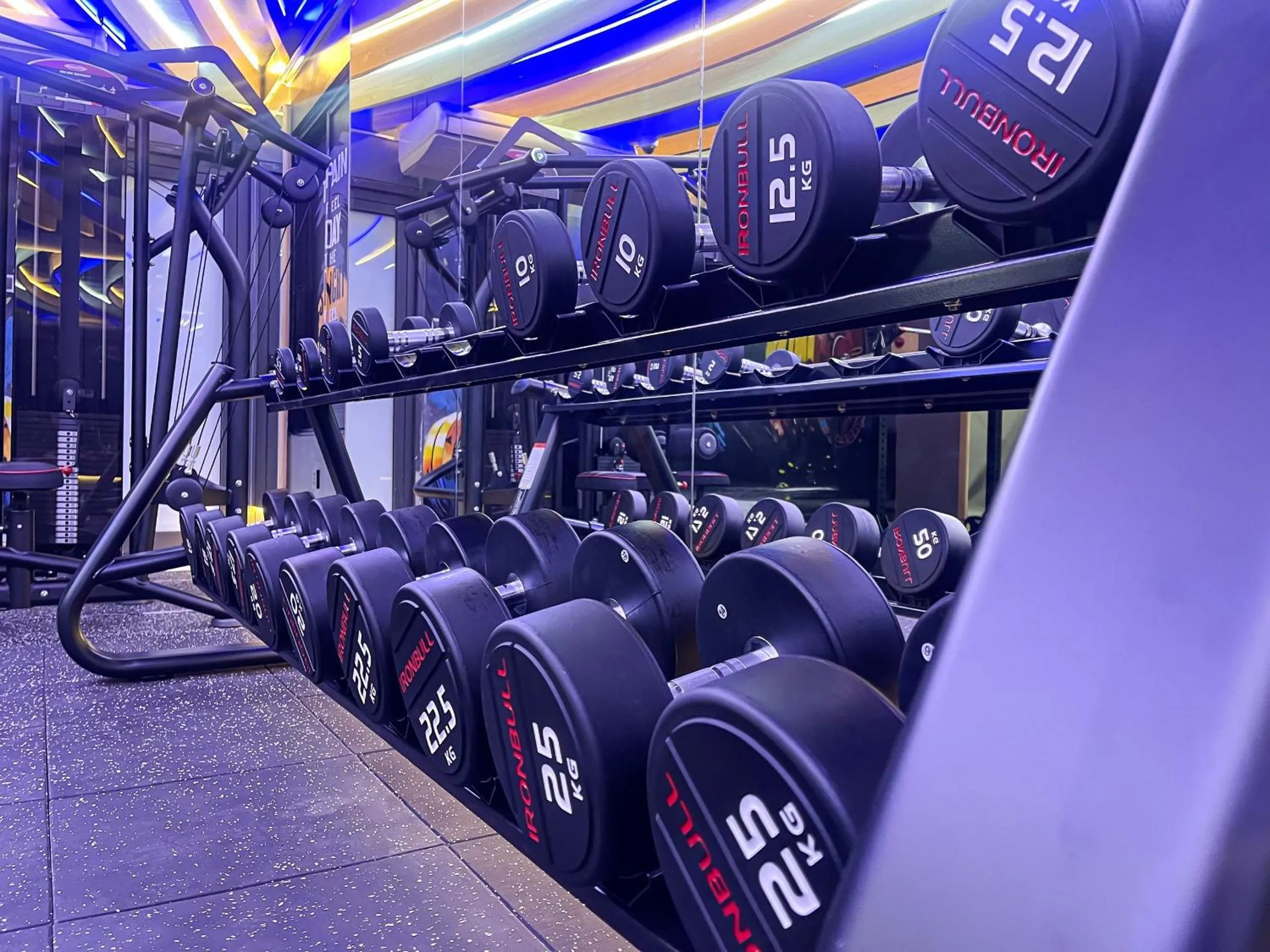 Fitness centre/facilities in Cat Ba Paradise Hotel - Sky Bar & Massage