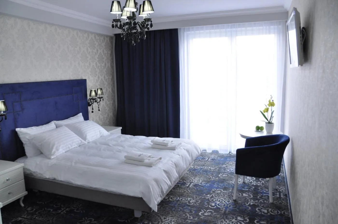 Photo of the whole room, Bed in Hotel Lord