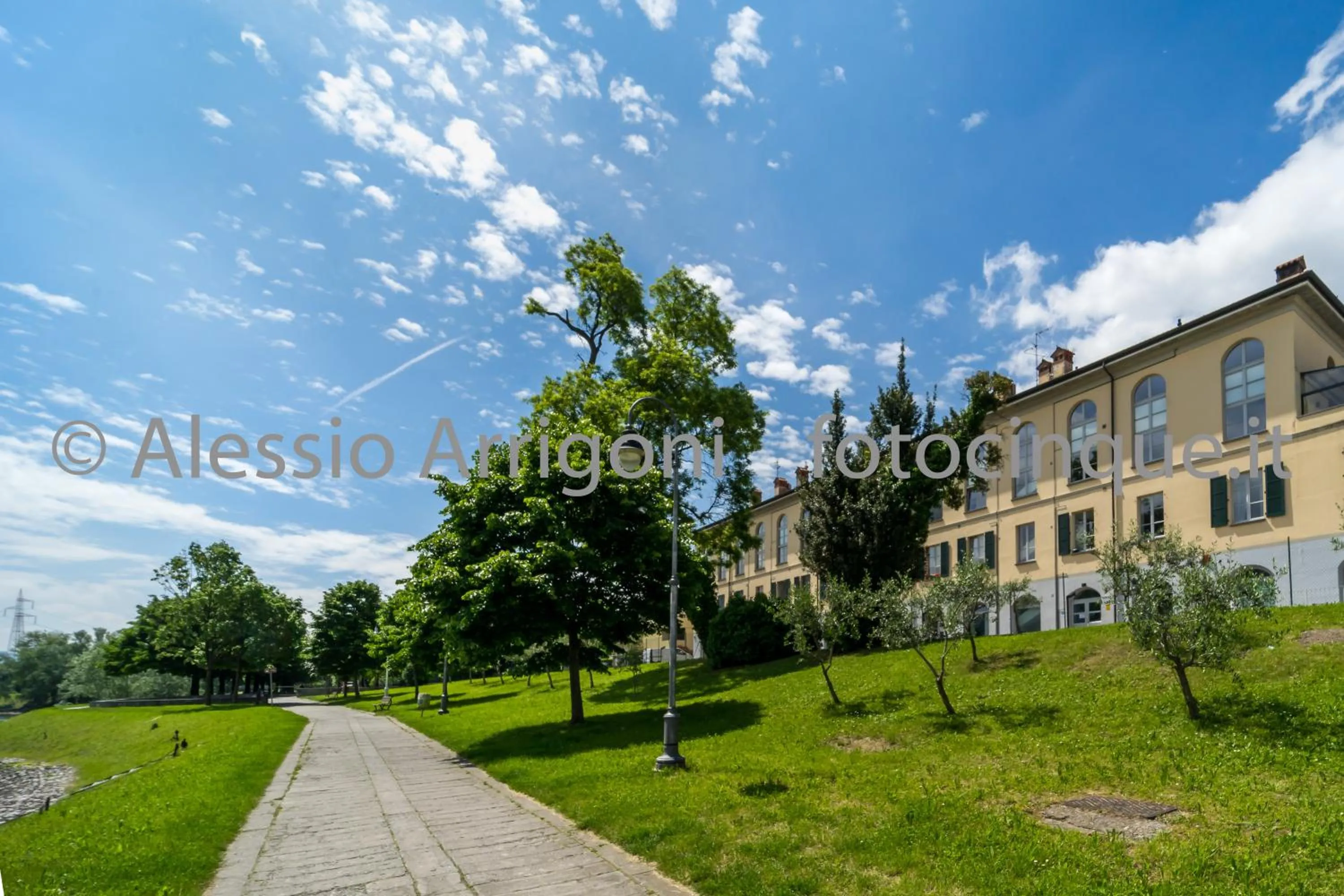Property building in BlueLake Inn