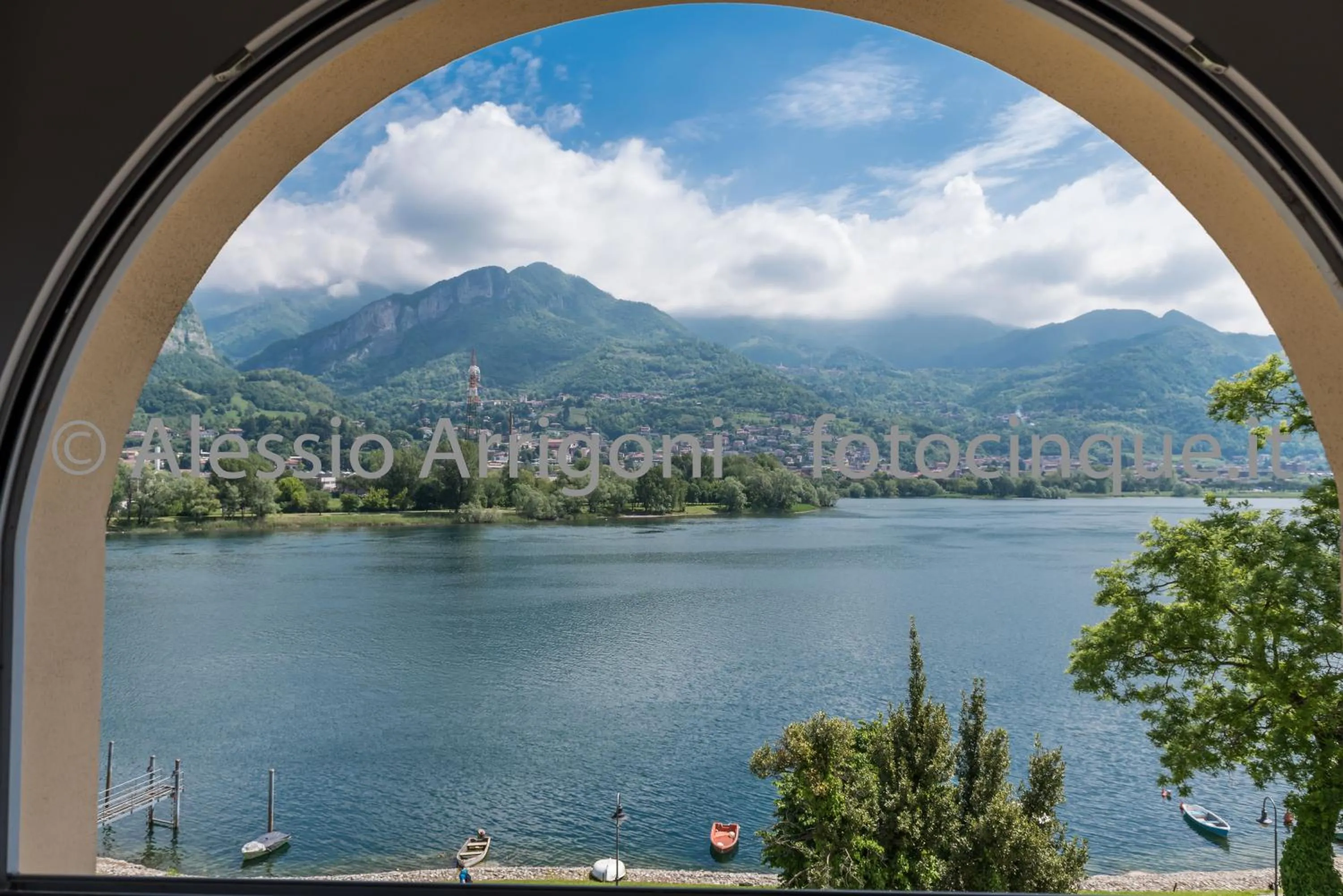 Mountain view in BlueLake Inn