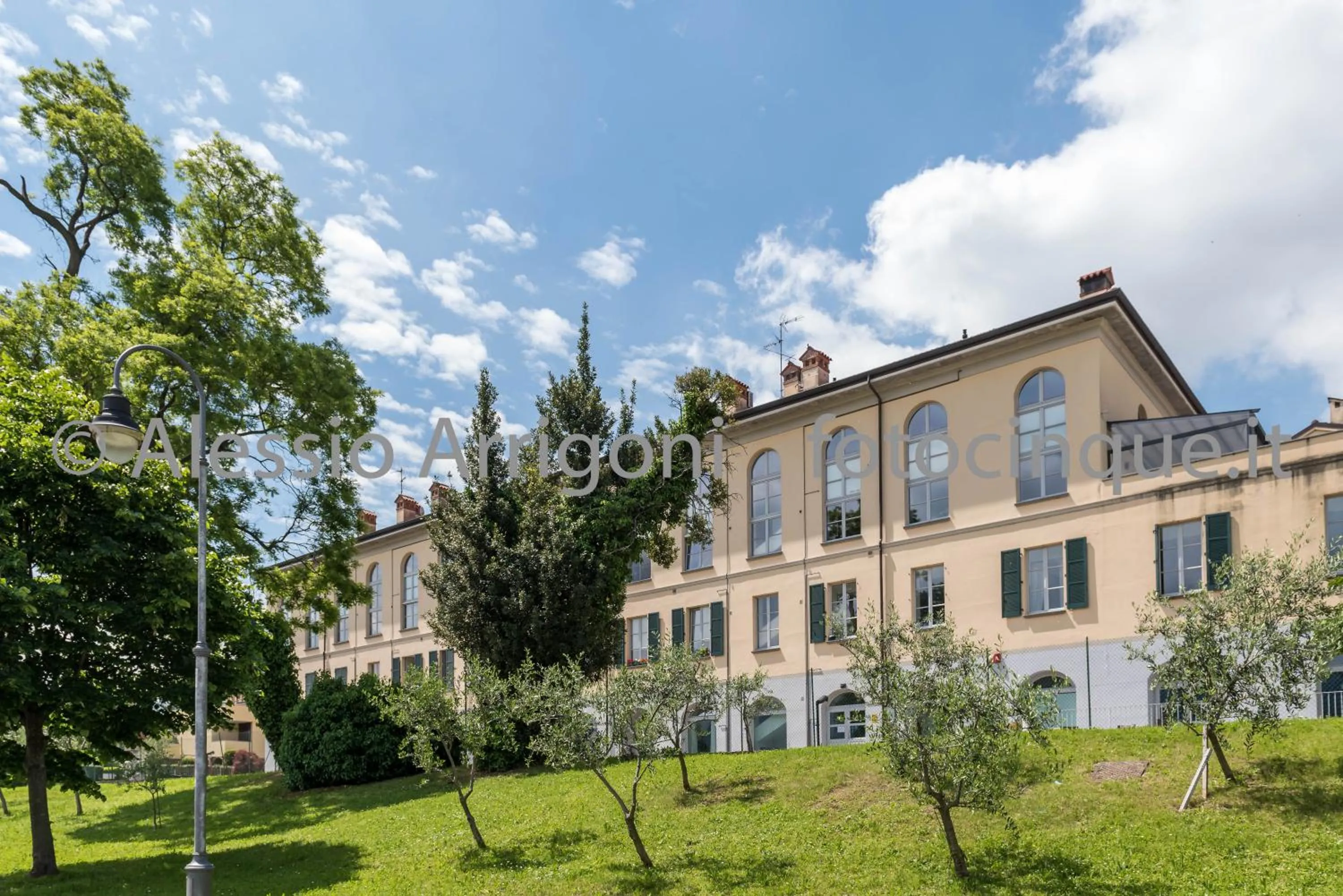 Property building in BlueLake Inn