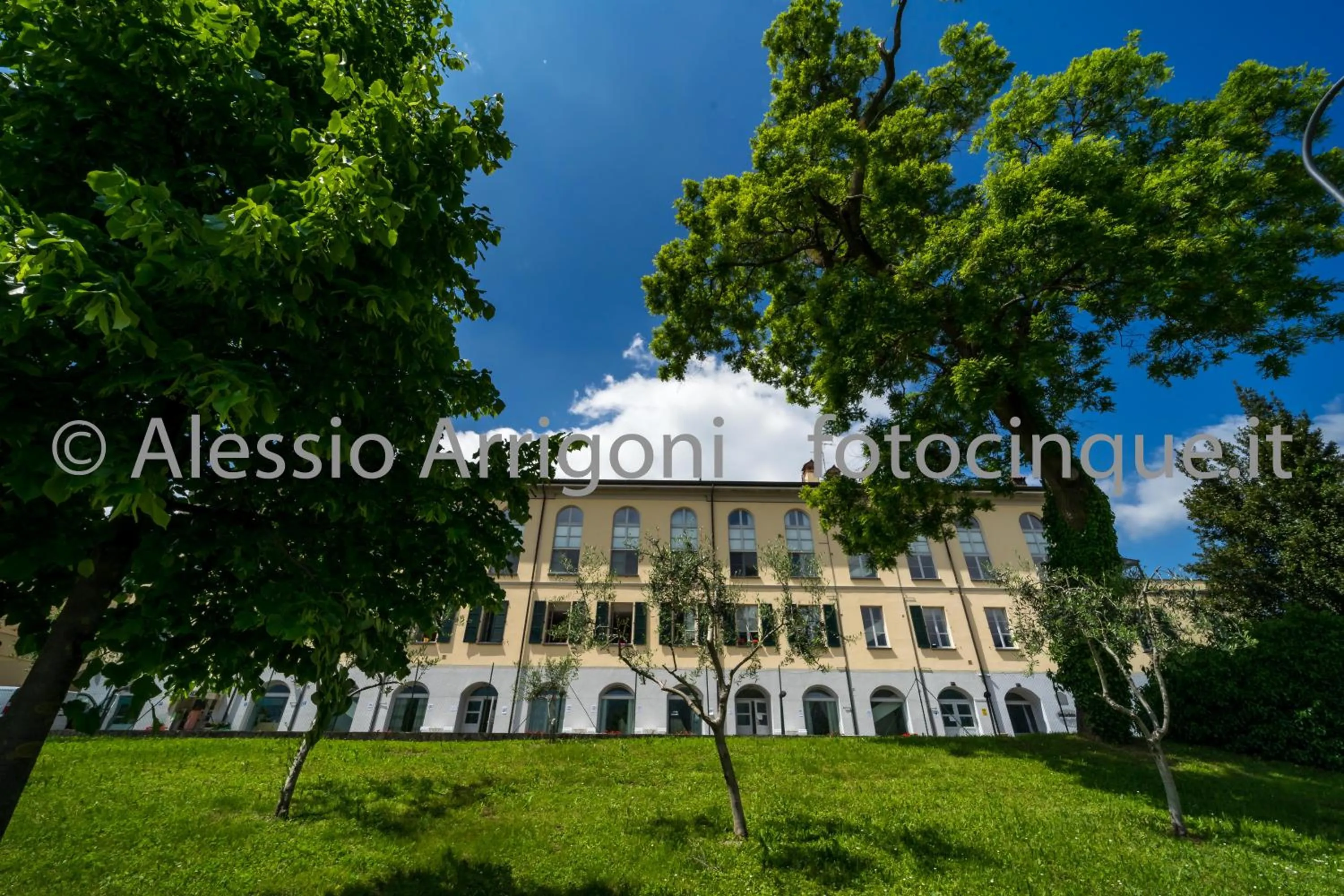 Property building in BlueLake Inn