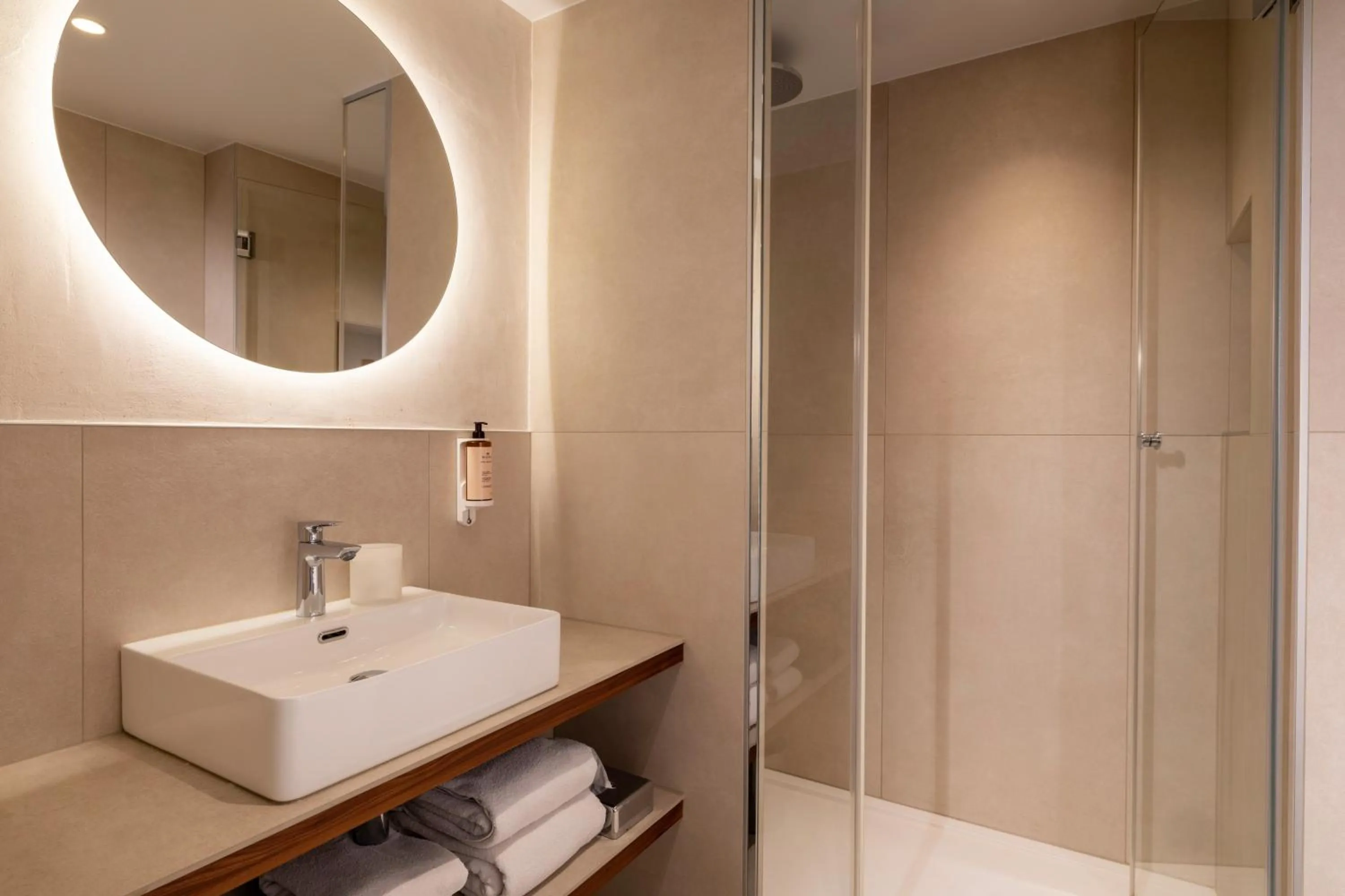 Bathroom in Hotel Le Colombier