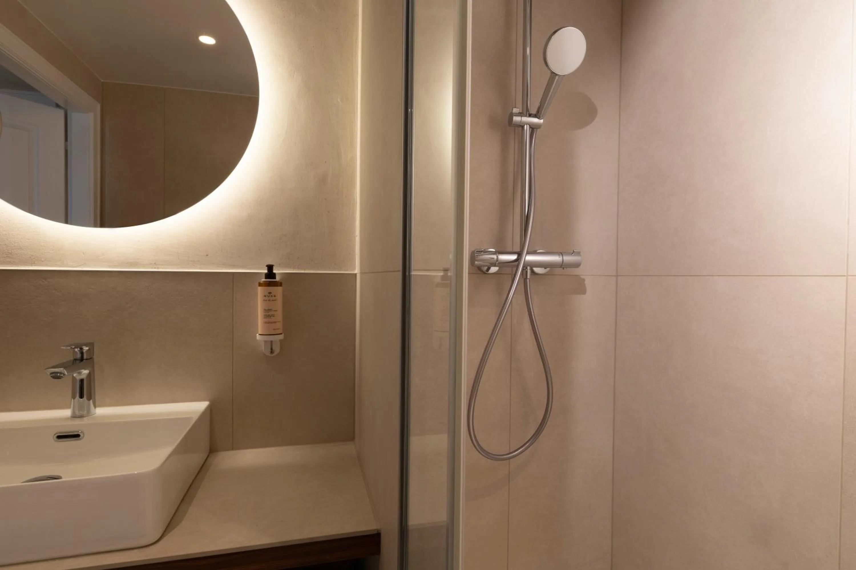 Bathroom in Hotel Le Colombier