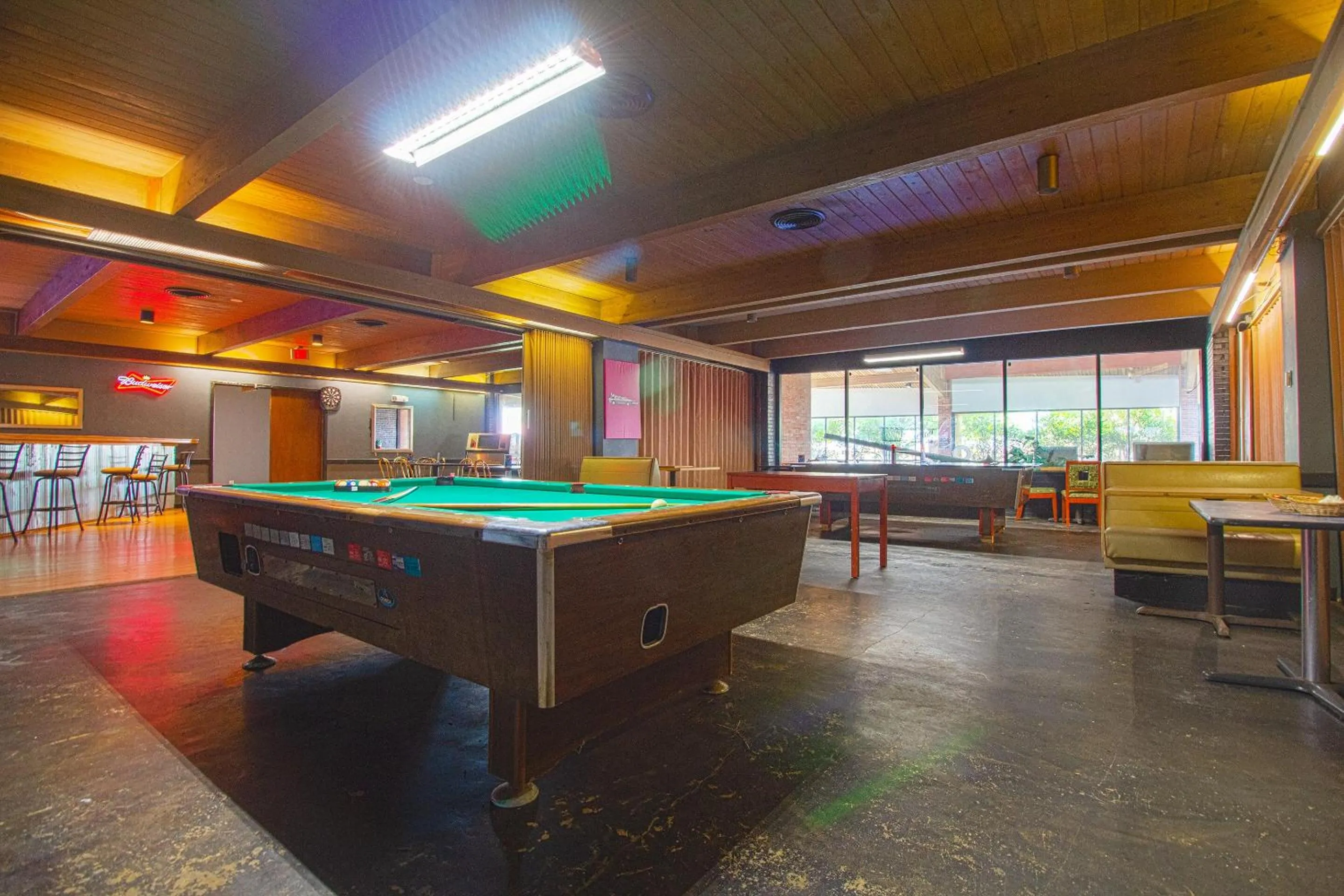 Entertainment in American Best Inn By OYO I-35 Perry near Lake McMurtry