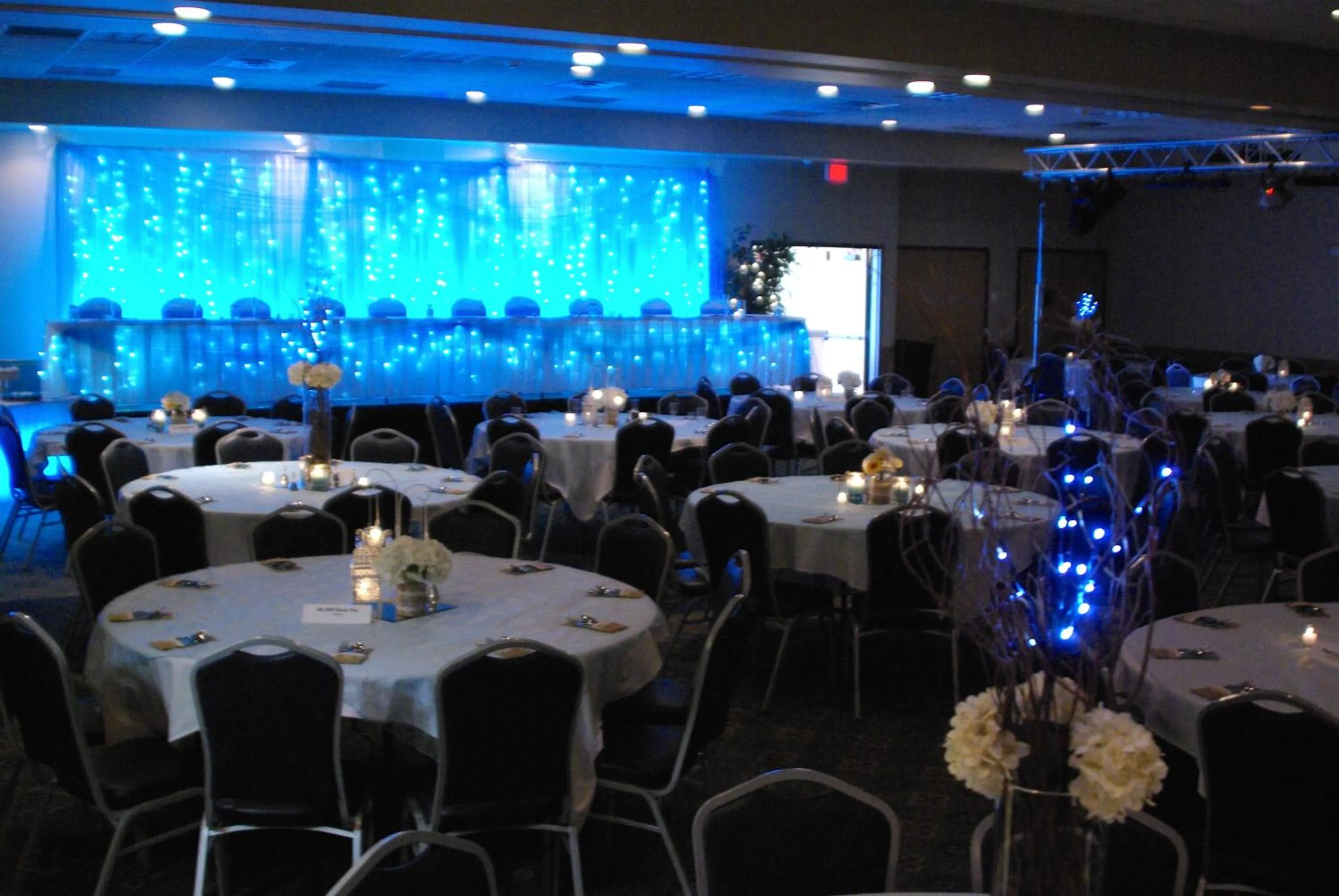 Banquet/Function facilities in AmericInn by Wyndham Aberdeen Event Center