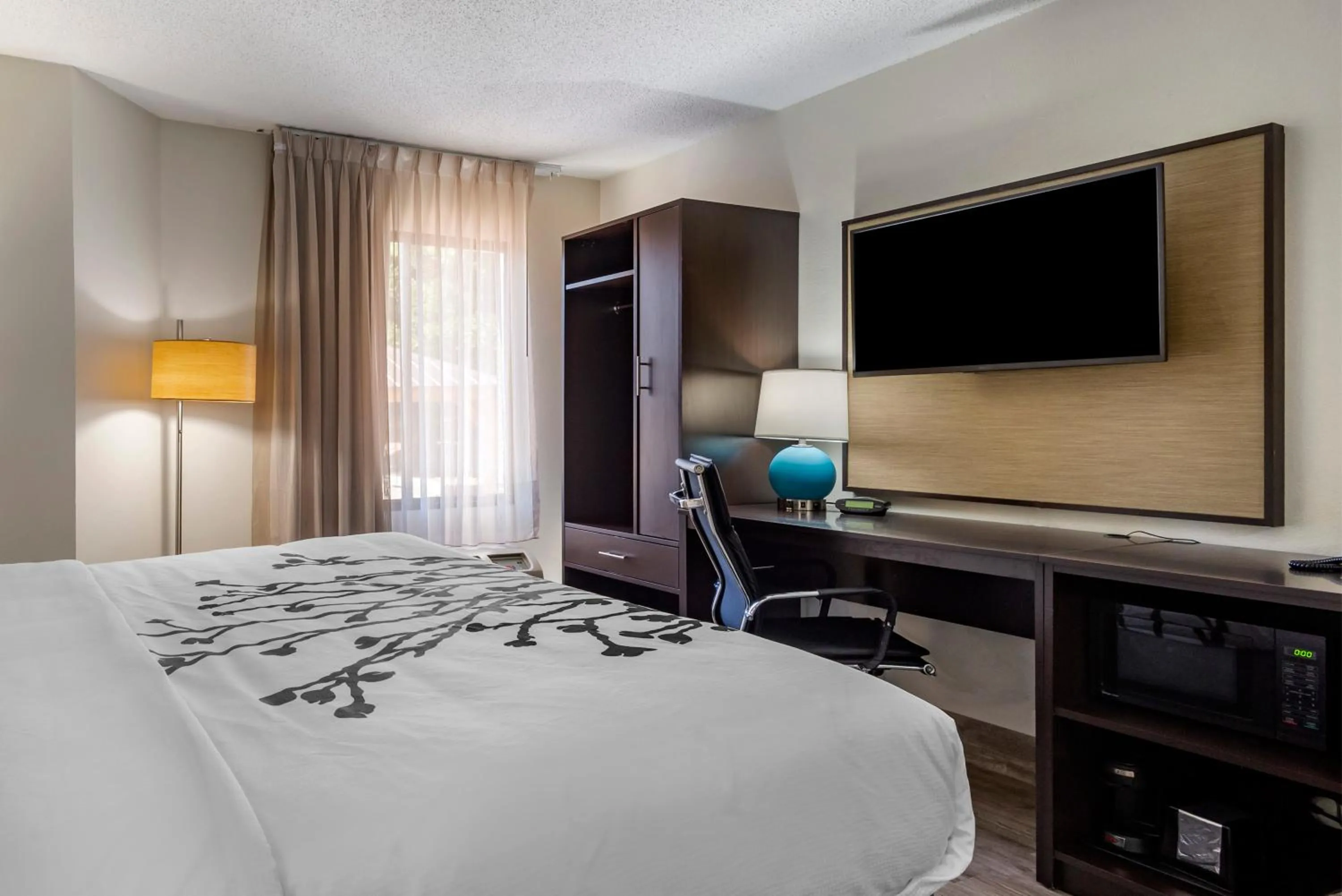 Bed in Sleep Inn - Salisbury I-85