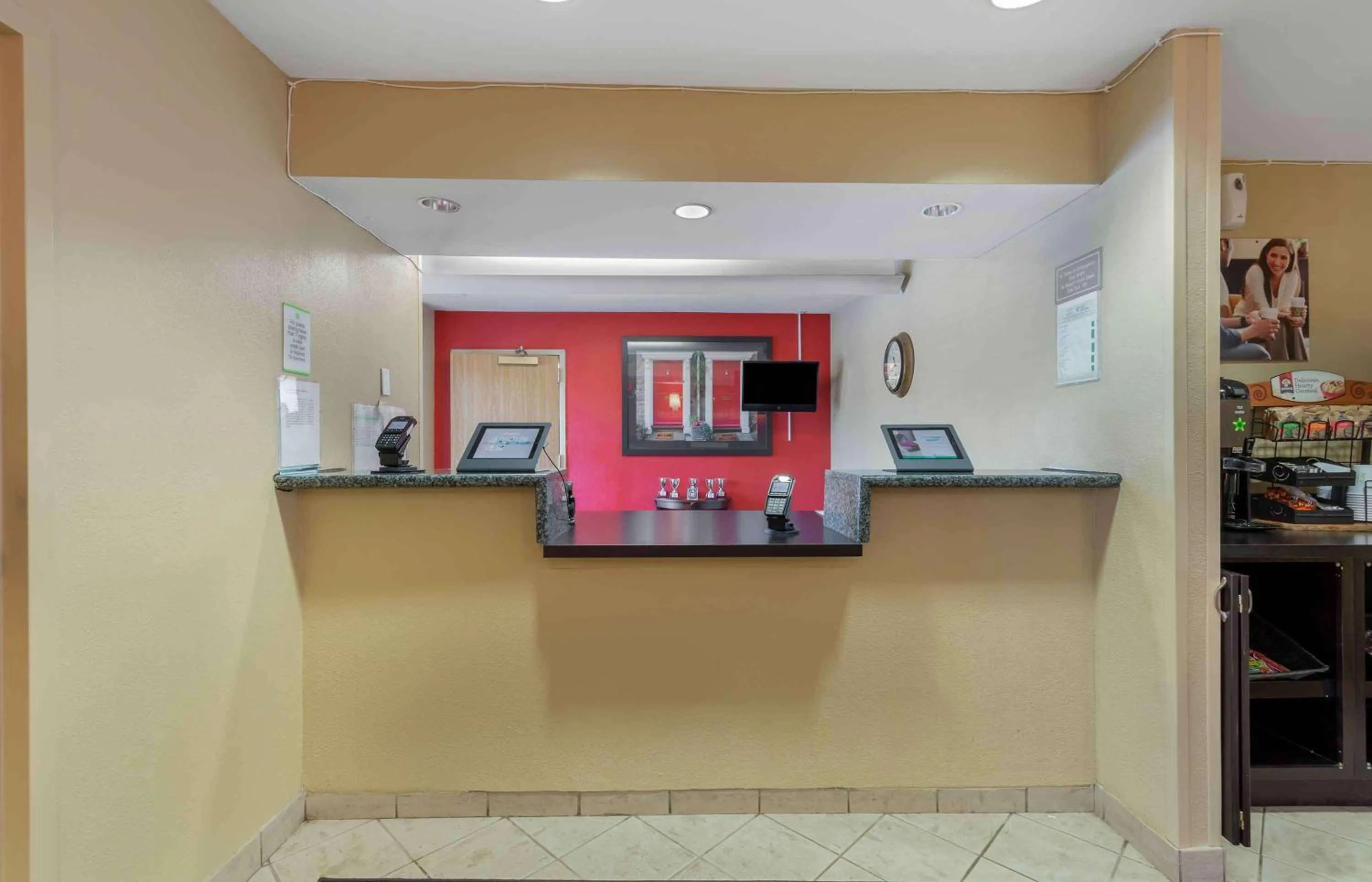 Lobby or reception in Extended Stay America Suites - Washington, DC - Chantilly - Airport