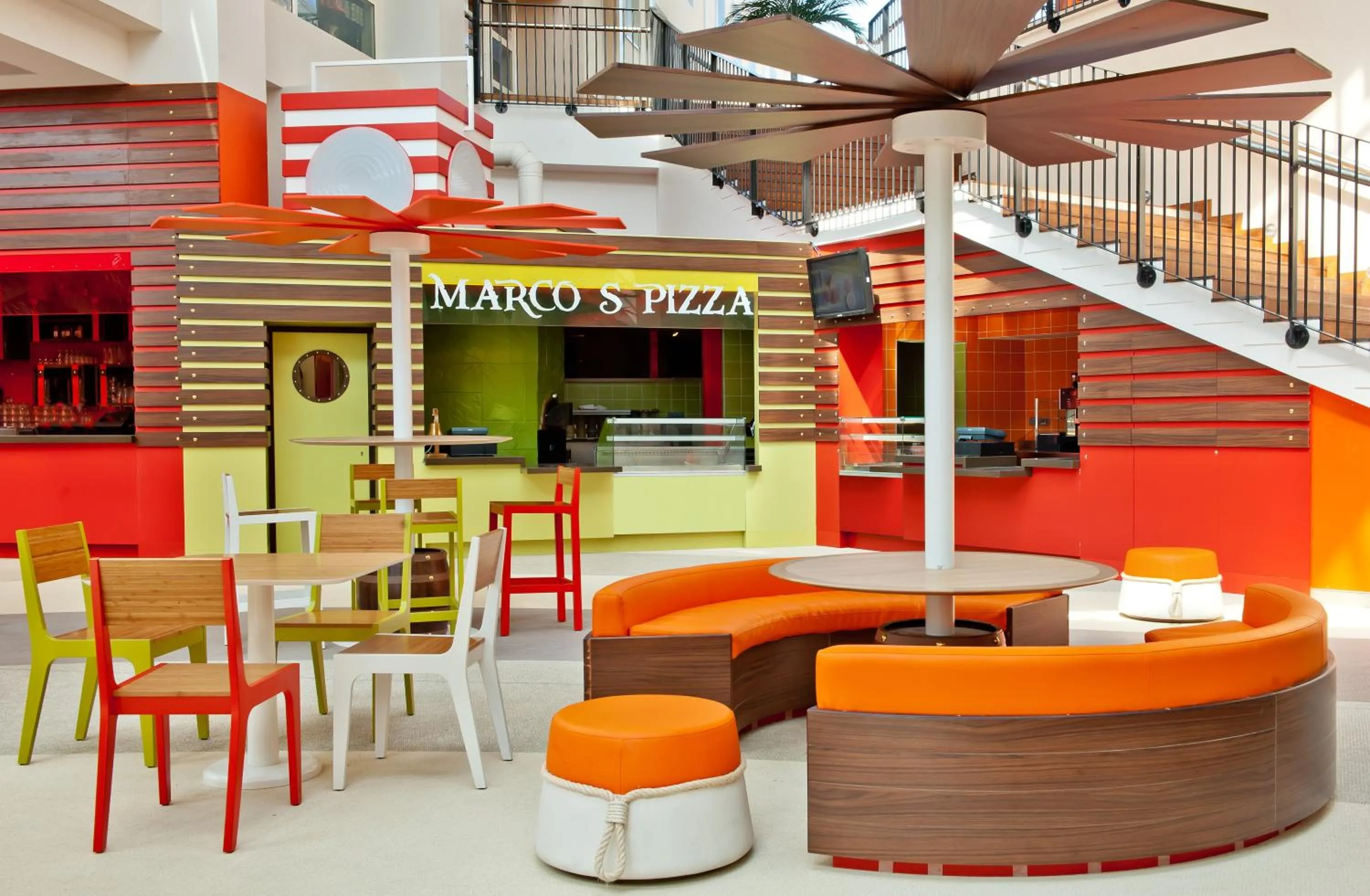 Restaurant/places to eat in Explorers Hotel Marne-la-Vallée