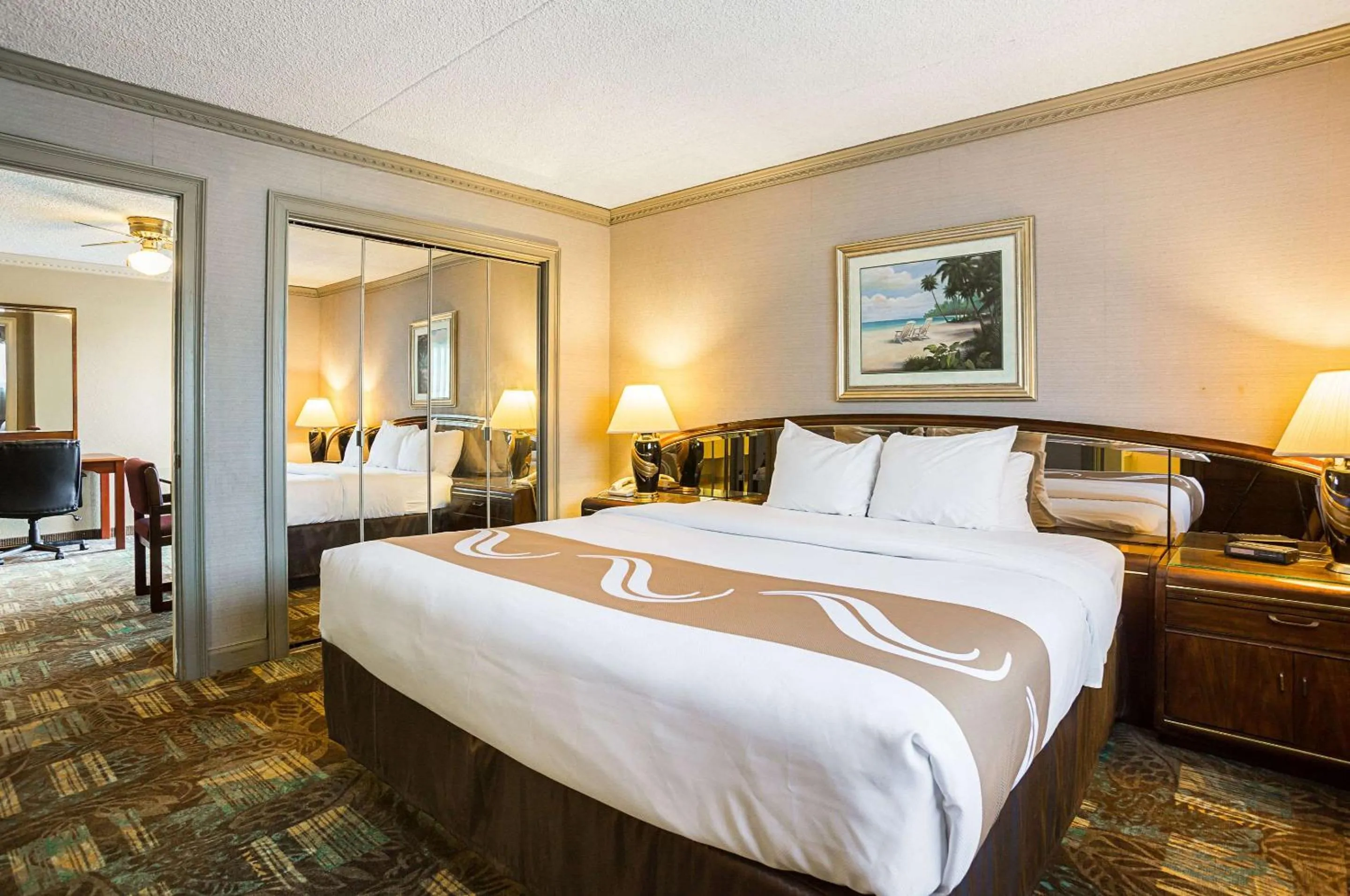 Photo of the whole room, Bed in Quality Inn Hurricane Mills I-40