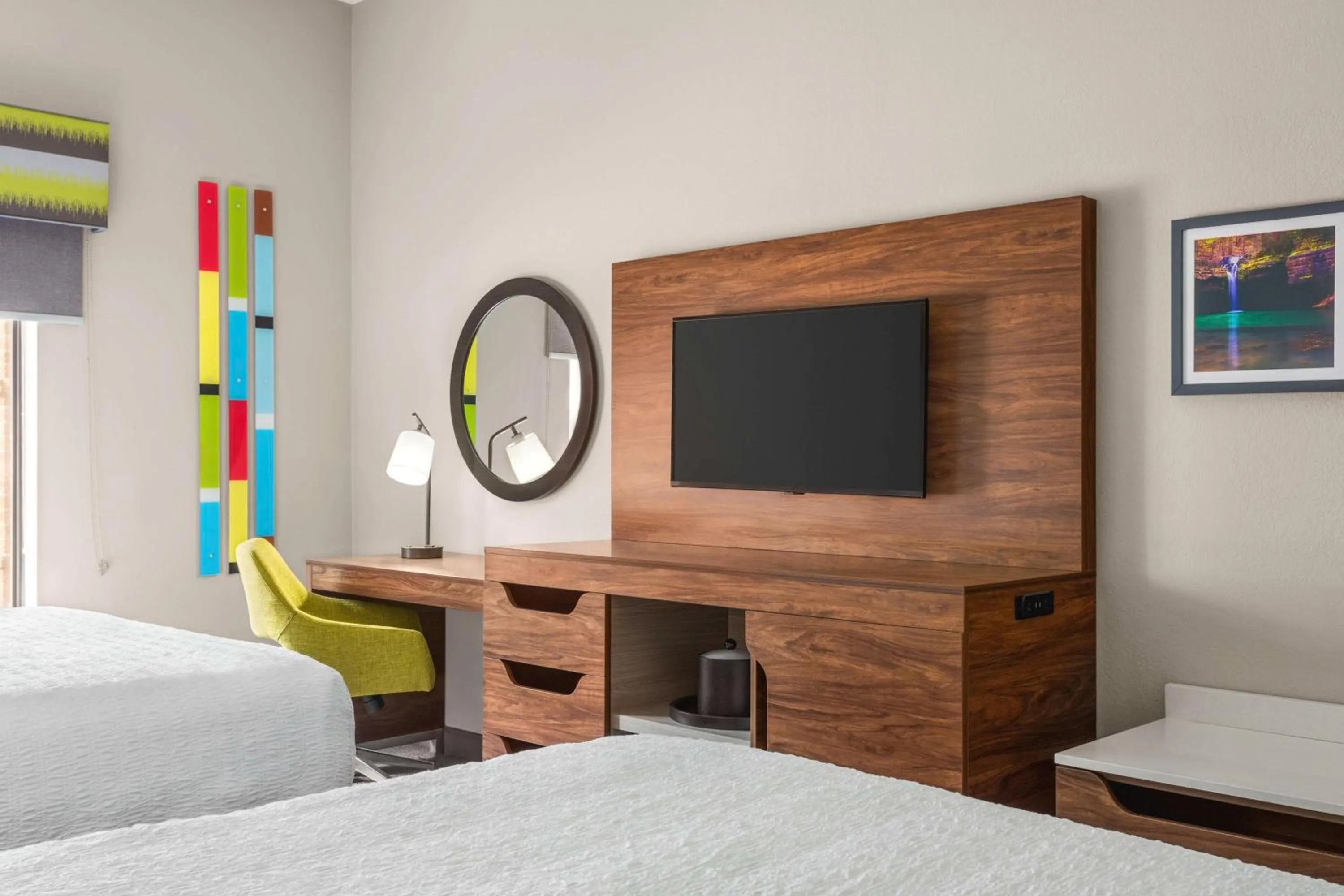 Bedroom, Bed in Hampton Inn & Suites Springfield