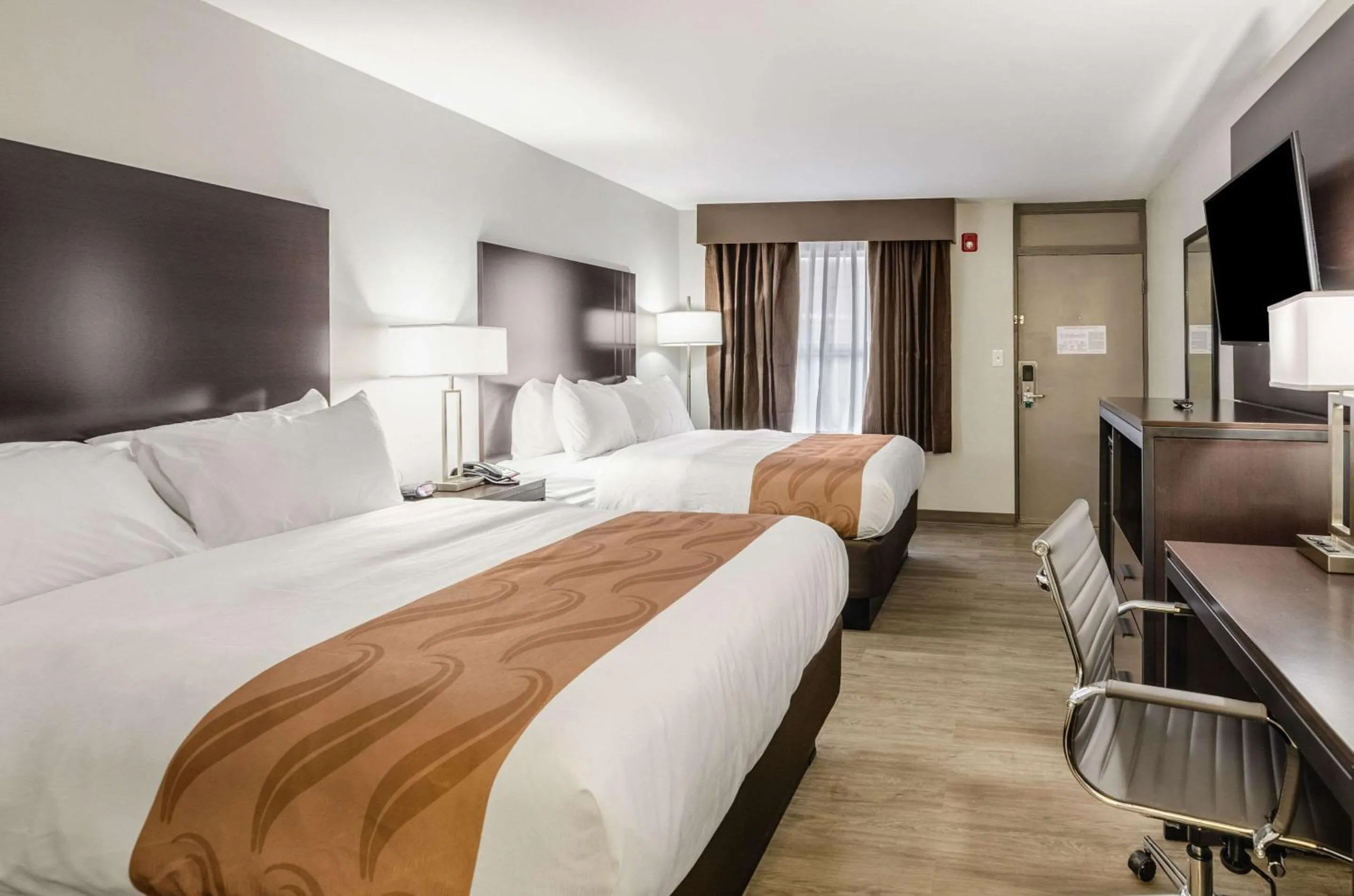 Photo of the whole room, Bed in Quality Inn Bristol Pinnacle Area